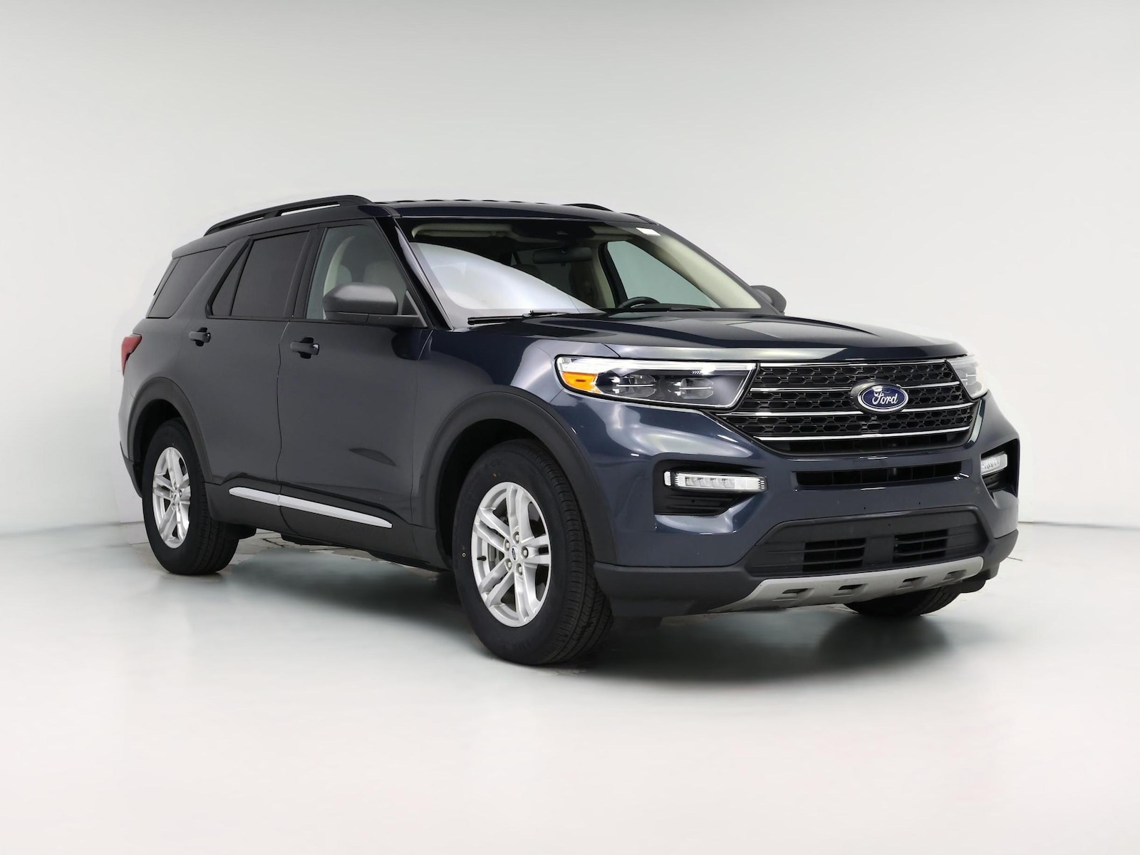 2022 Ford Explorer XLT - Photo 1