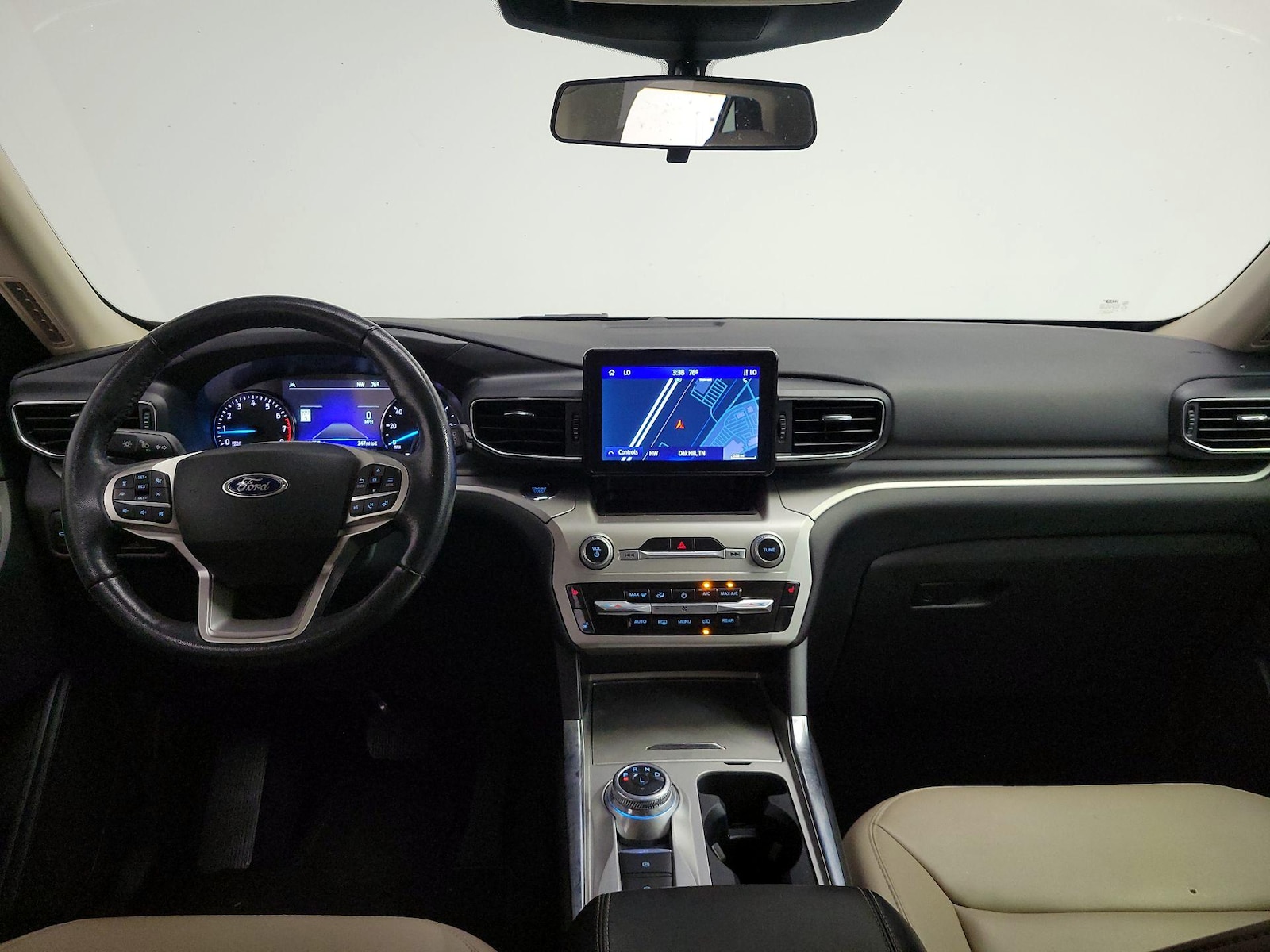 2022 Ford Explorer XLT - Photo 10