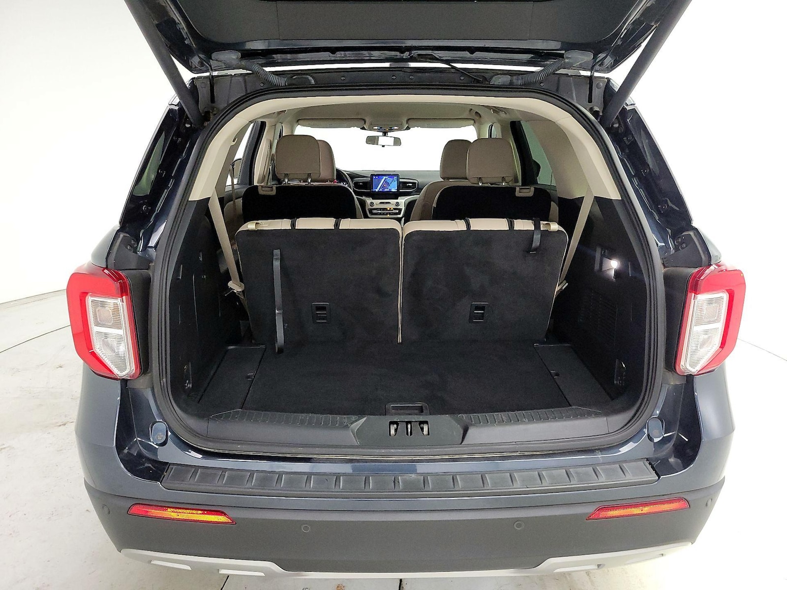 2022 Ford Explorer XLT - Photo 23
