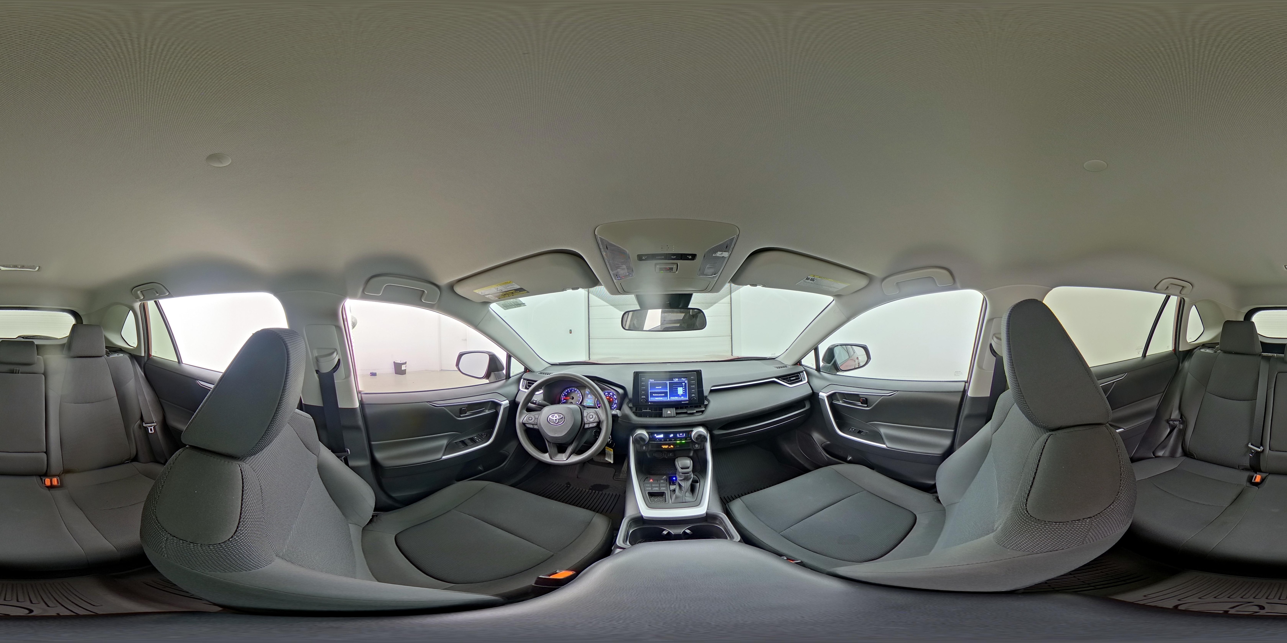 2021 Toyota RAV4 LE - Photo 24