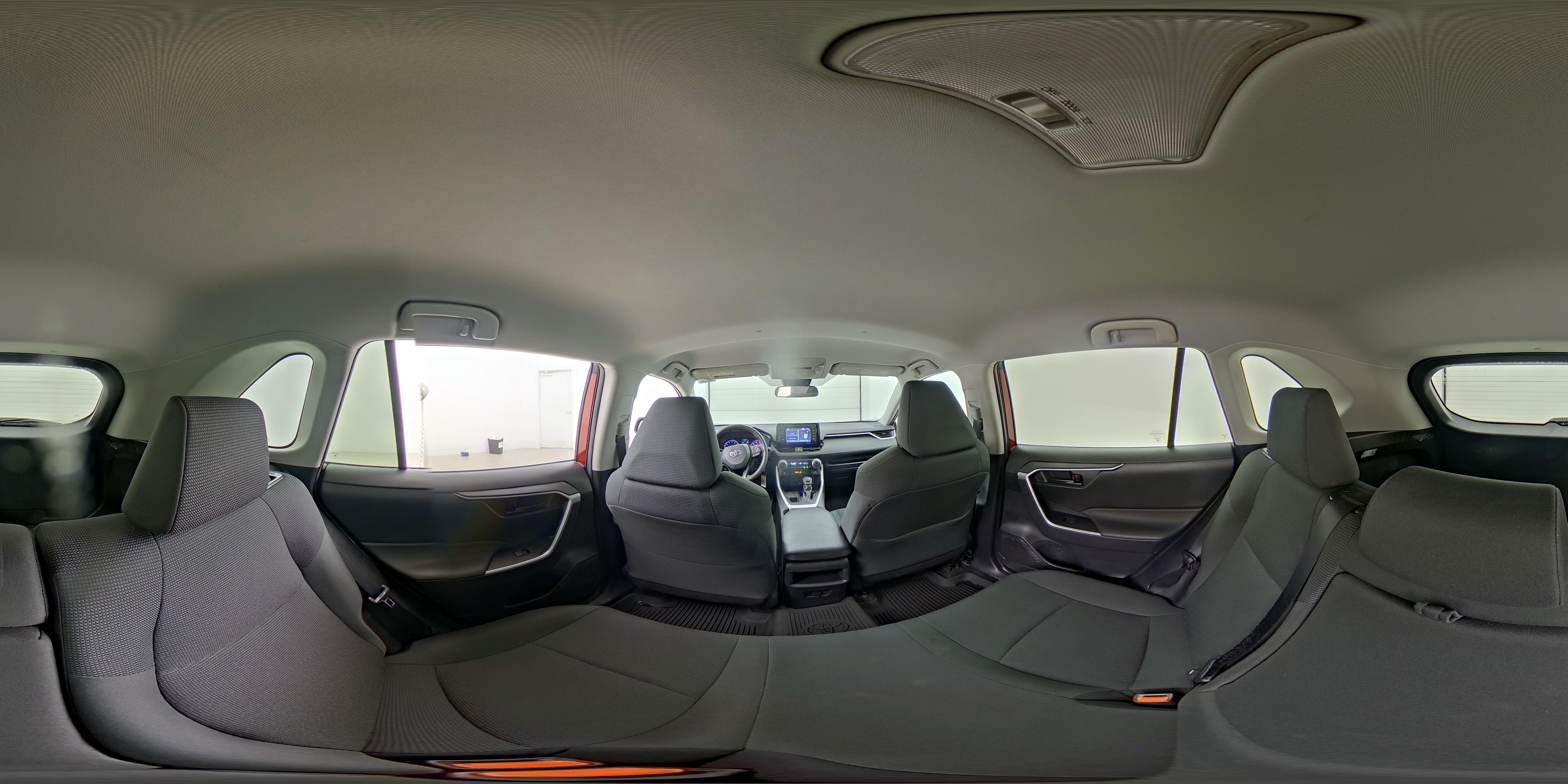 2021 Toyota RAV4 LE - Photo 25
