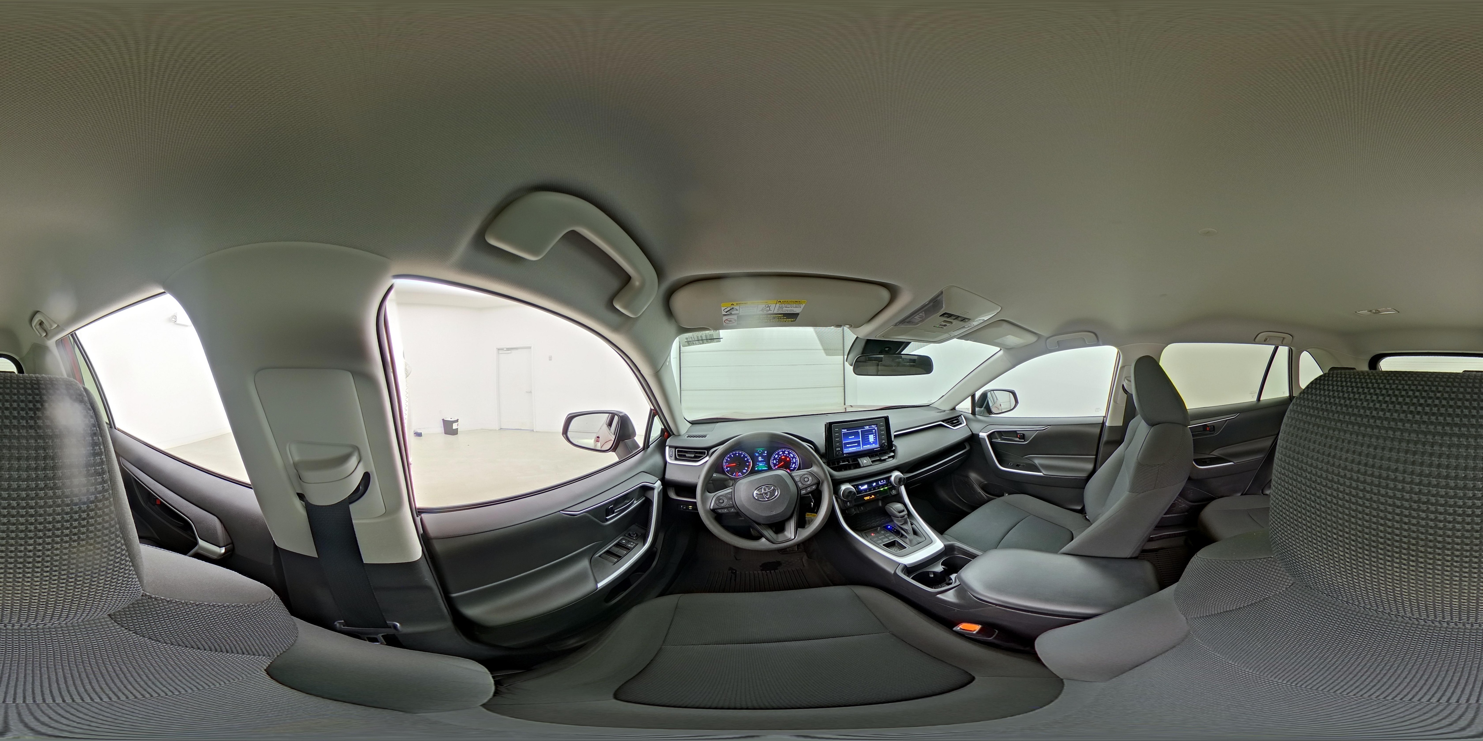 2021 Toyota RAV4 LE - Photo 26