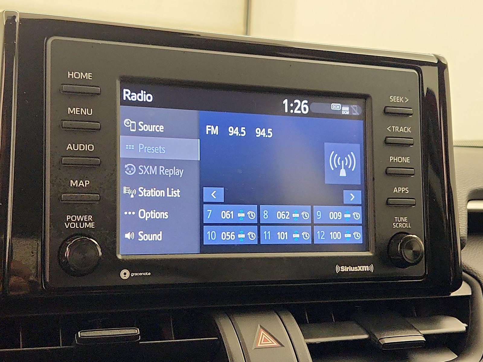 2021 Toyota RAV4 LE - Photo 16