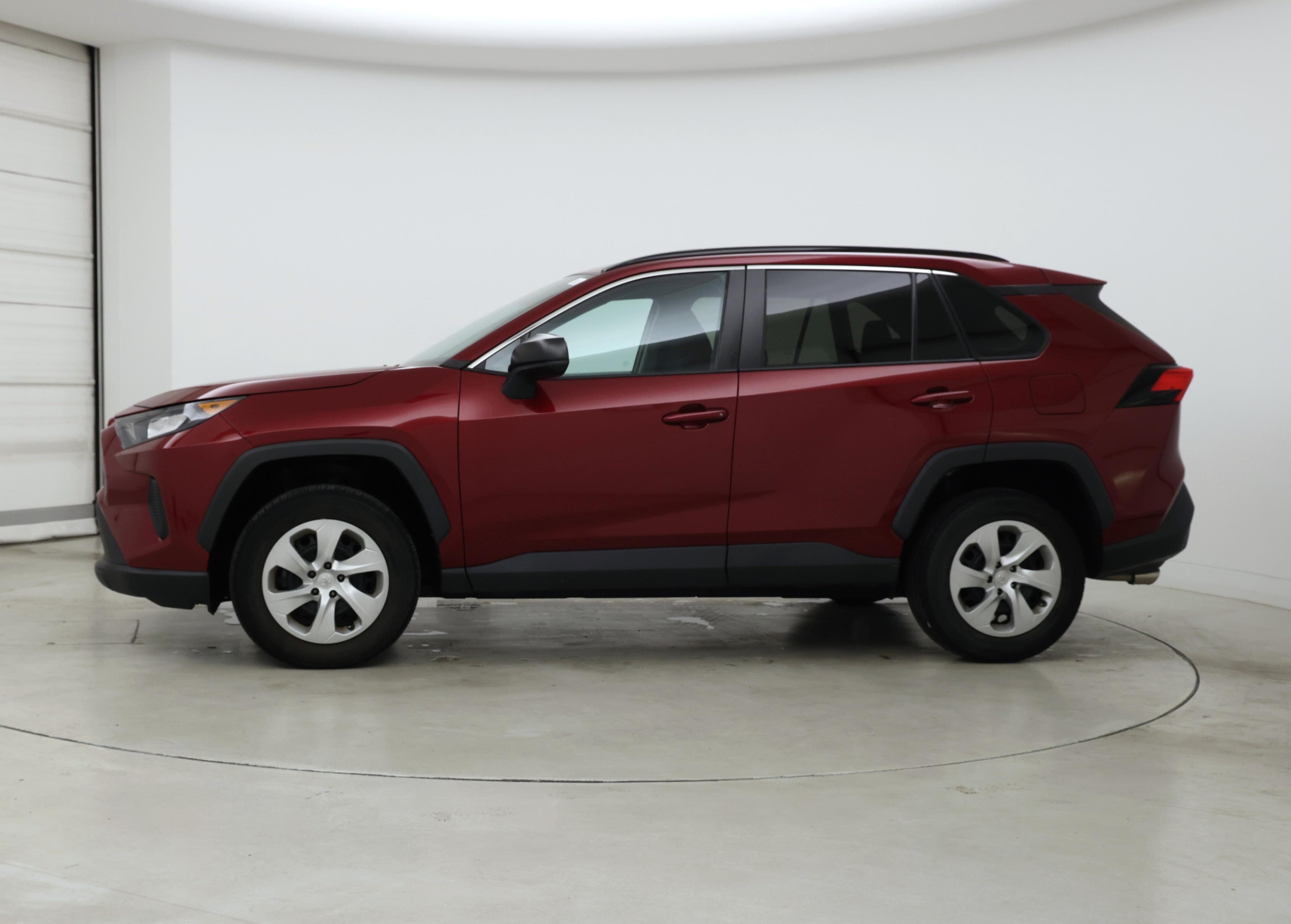 Thumbnail: 2021 Toyota RAV4 - 3