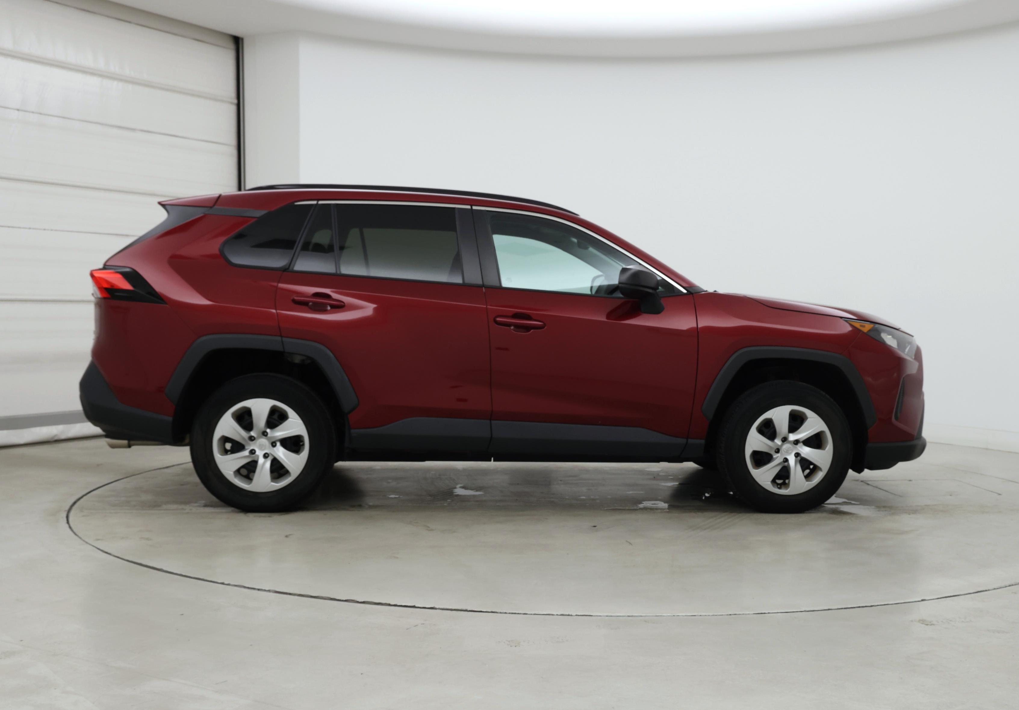 Thumbnail: 2021 Toyota RAV4 - 7