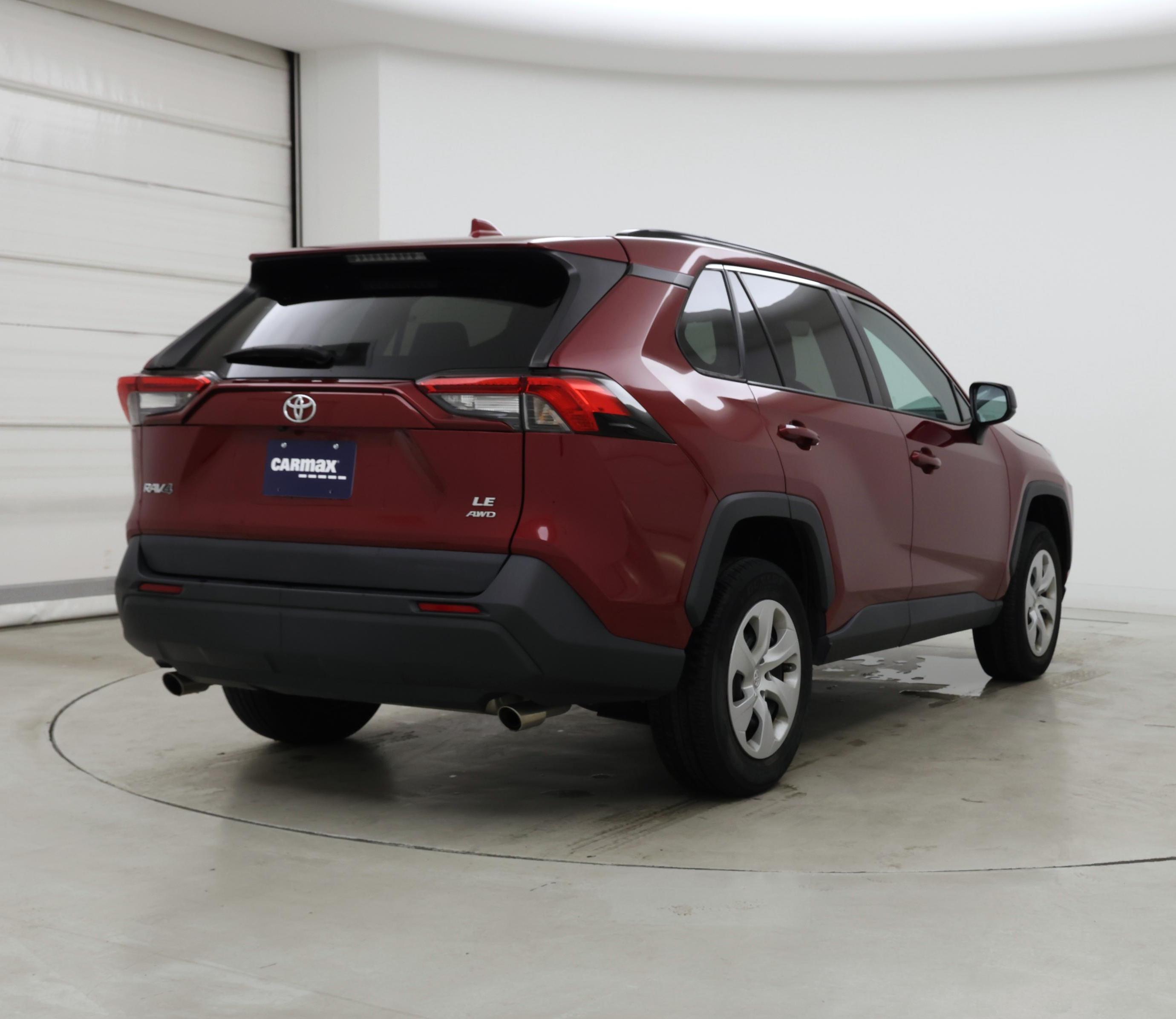 Thumbnail: 2021 Toyota RAV4 - 8