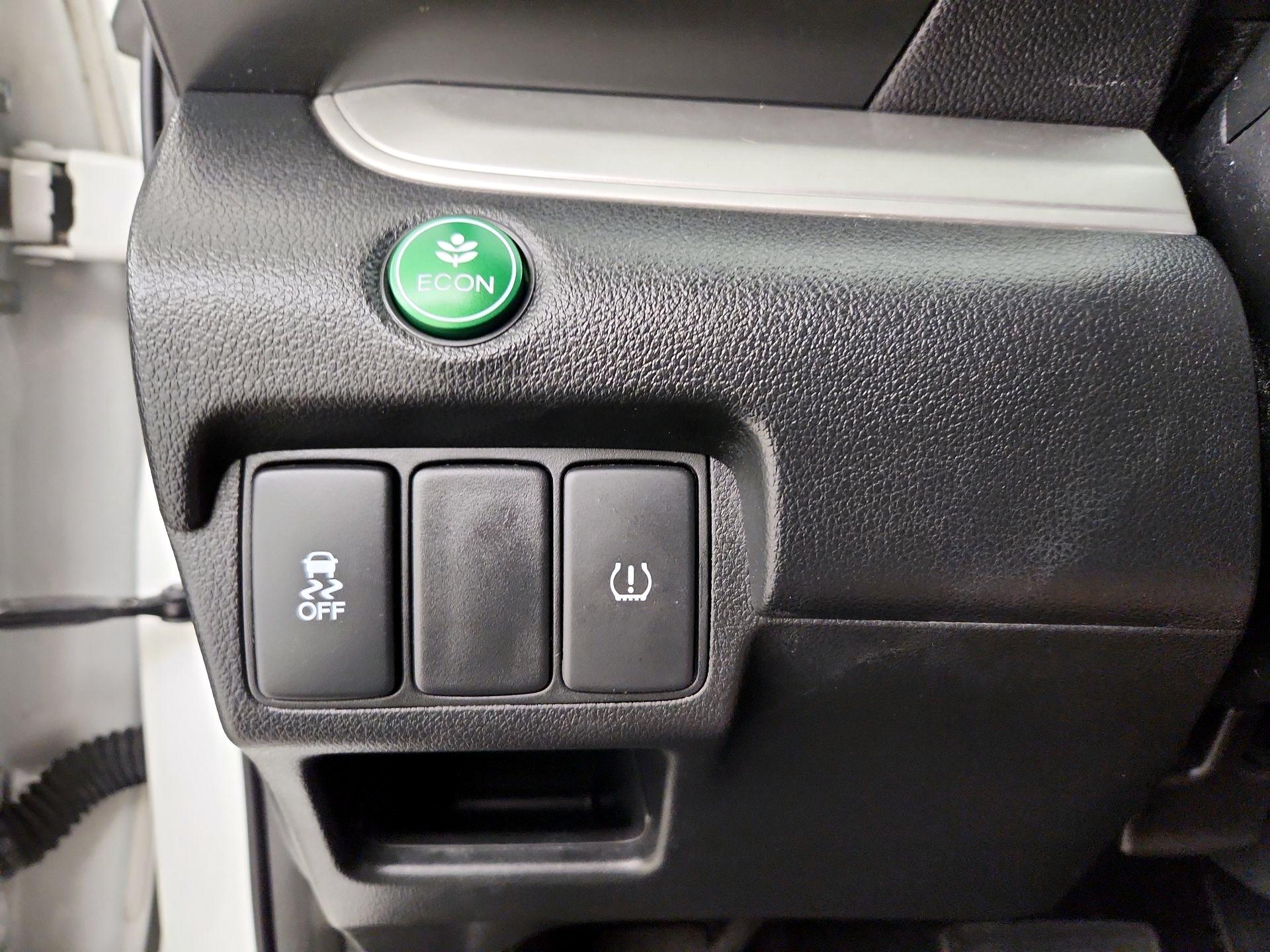 Thumbnail: 2016 Honda CR-V - 13