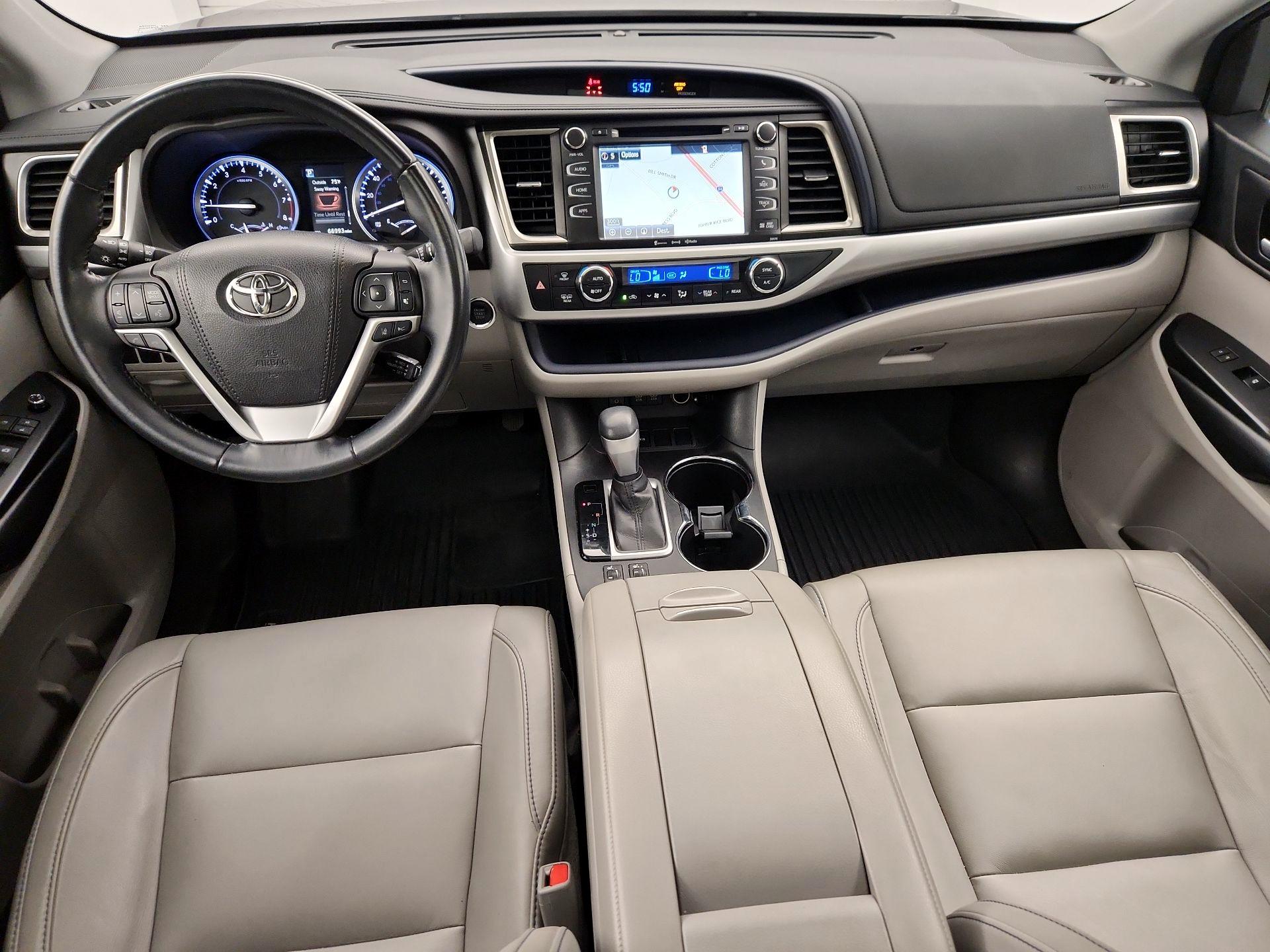 Thumbnail: 2017 Toyota Highlander - 9