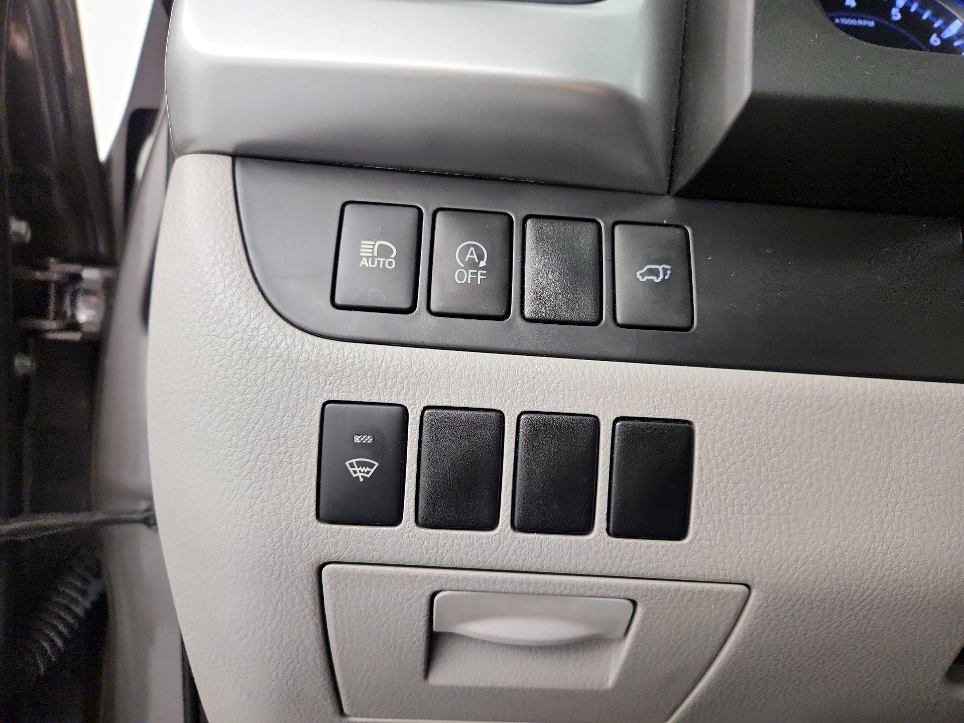 Thumbnail: 2017 Toyota Highlander - 13