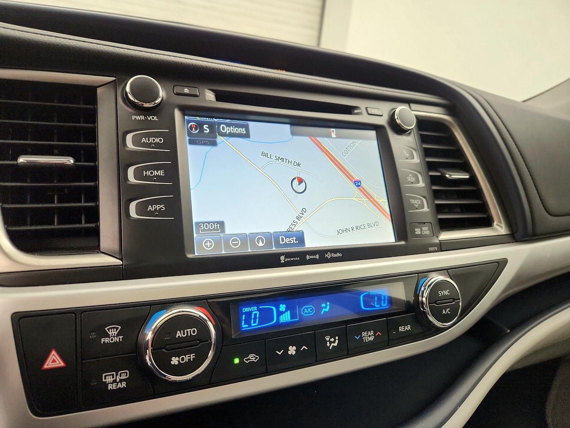 Thumbnail: 2017 Toyota Highlander - 14