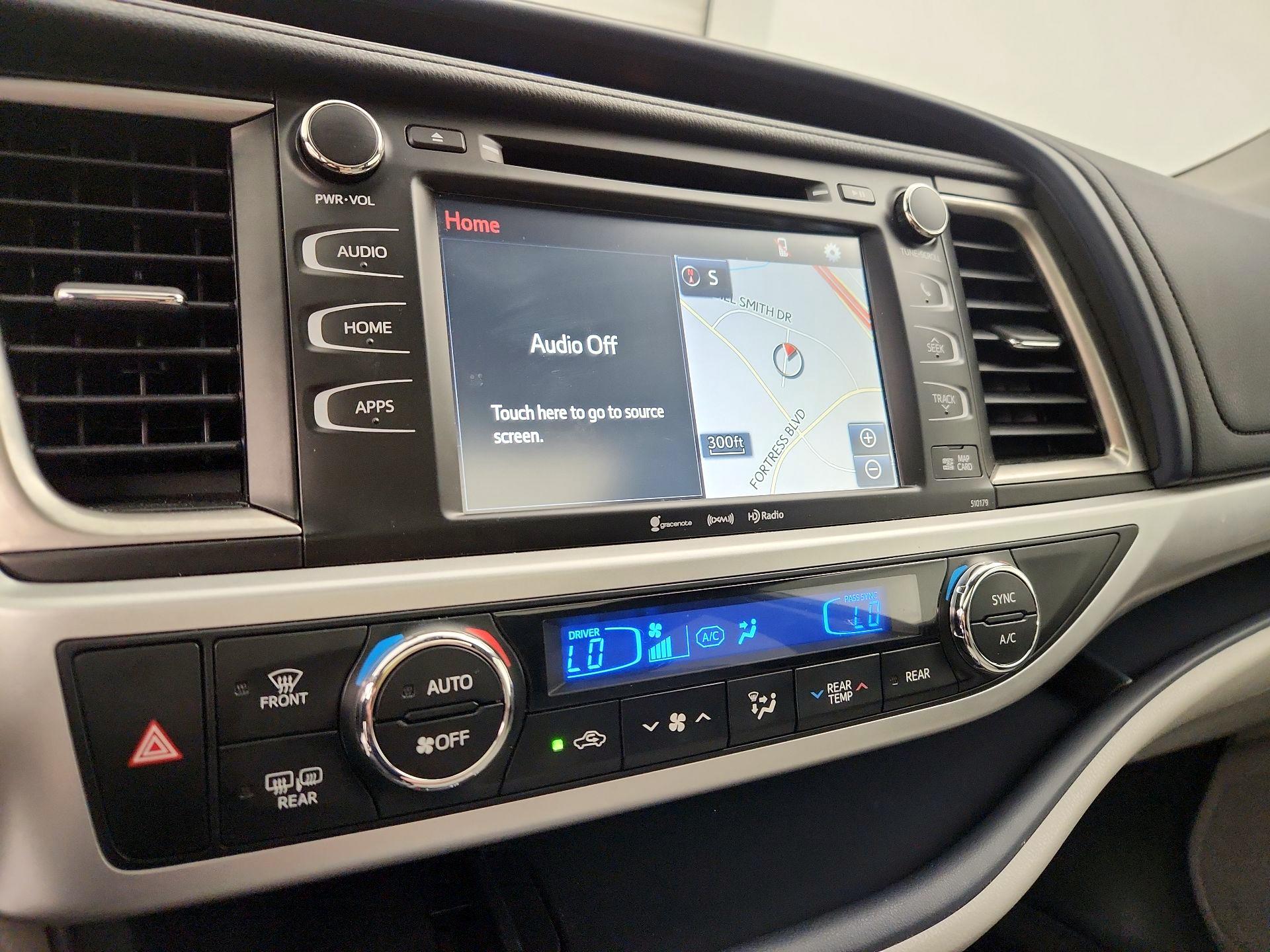 Thumbnail: 2017 Toyota Highlander - 16