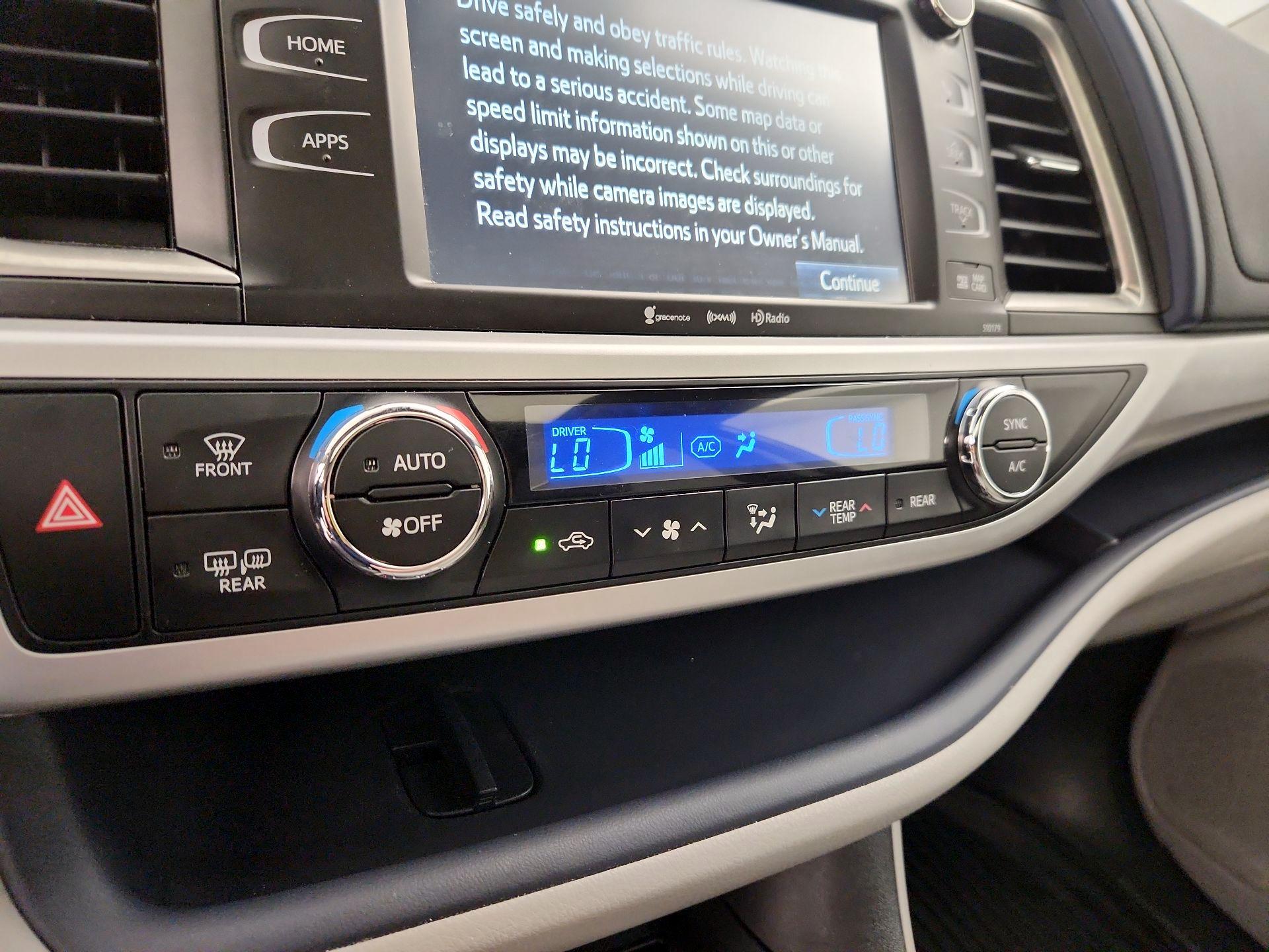Thumbnail: 2017 Toyota Highlander - 17