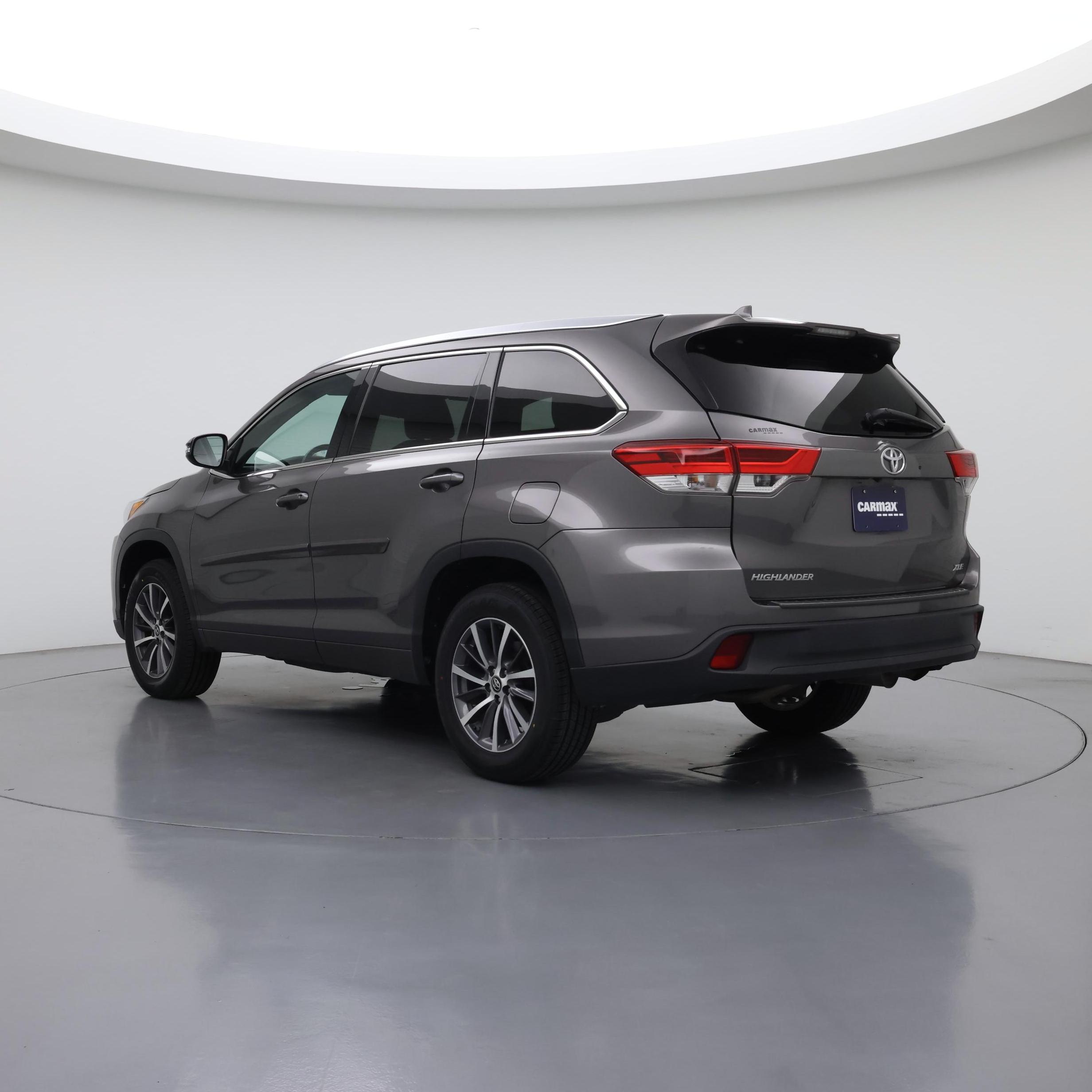 Thumbnail: 2017 Toyota Highlander - 2