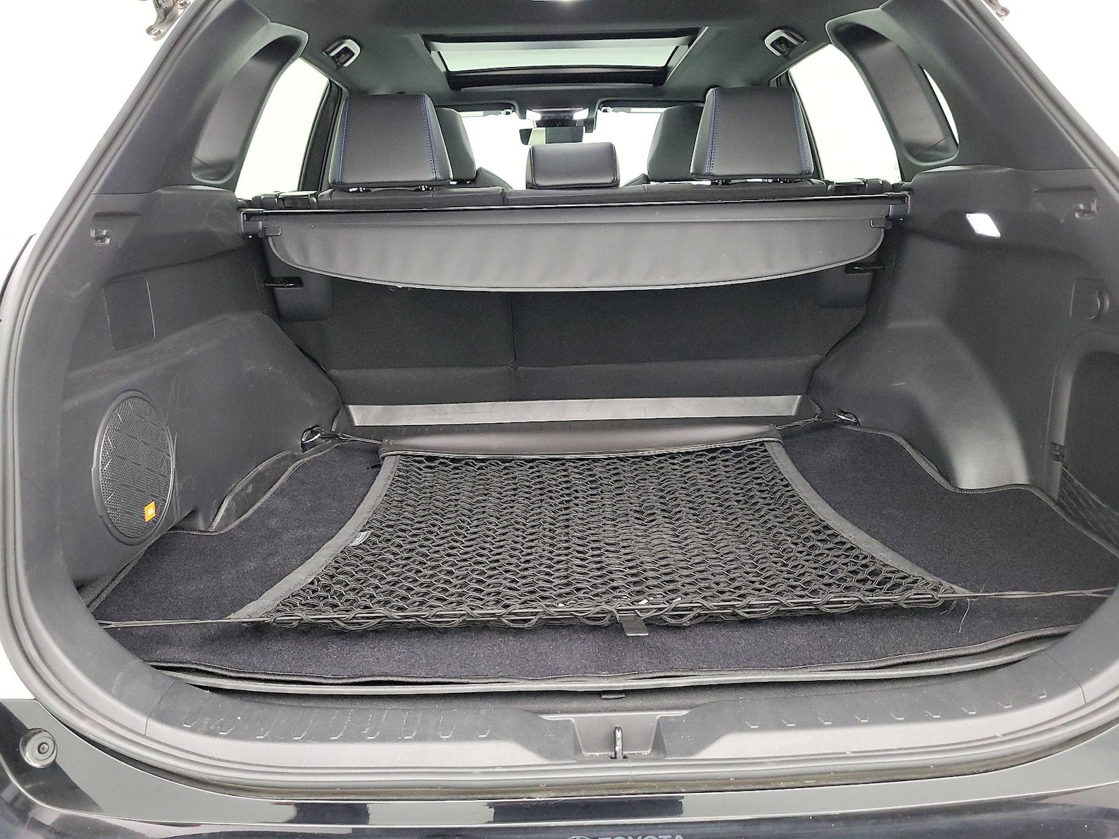2022 Toyota RAV4 XSE - Photo 22