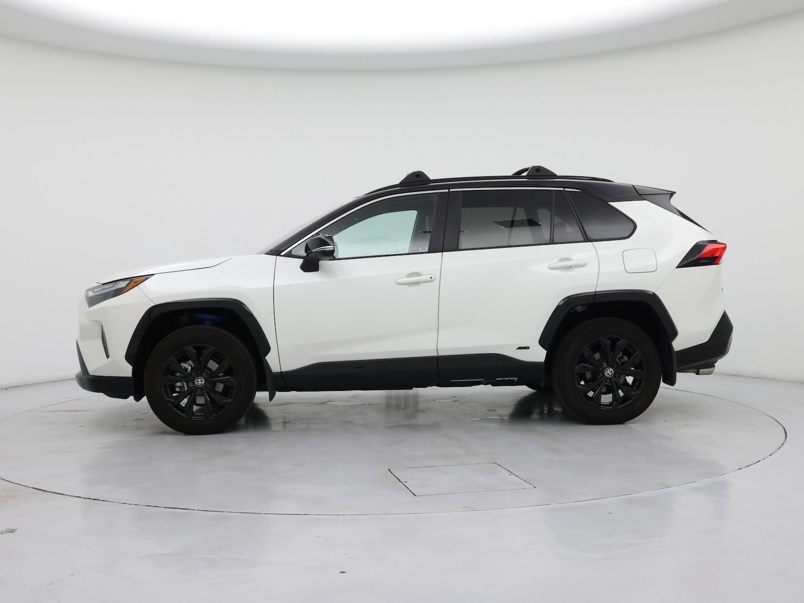 2022 Toyota RAV4 XSE - Photo 4