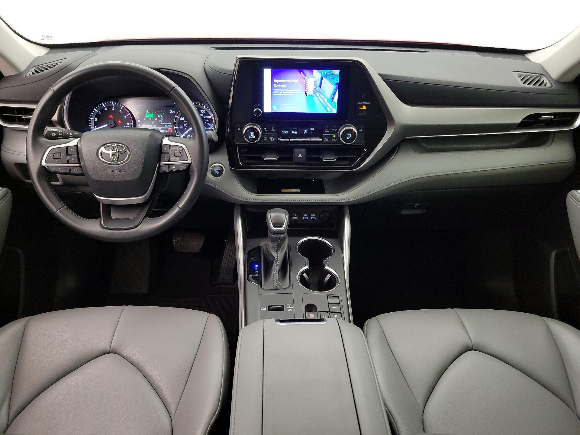 Thumbnail: 2024 Toyota Highlander - 9