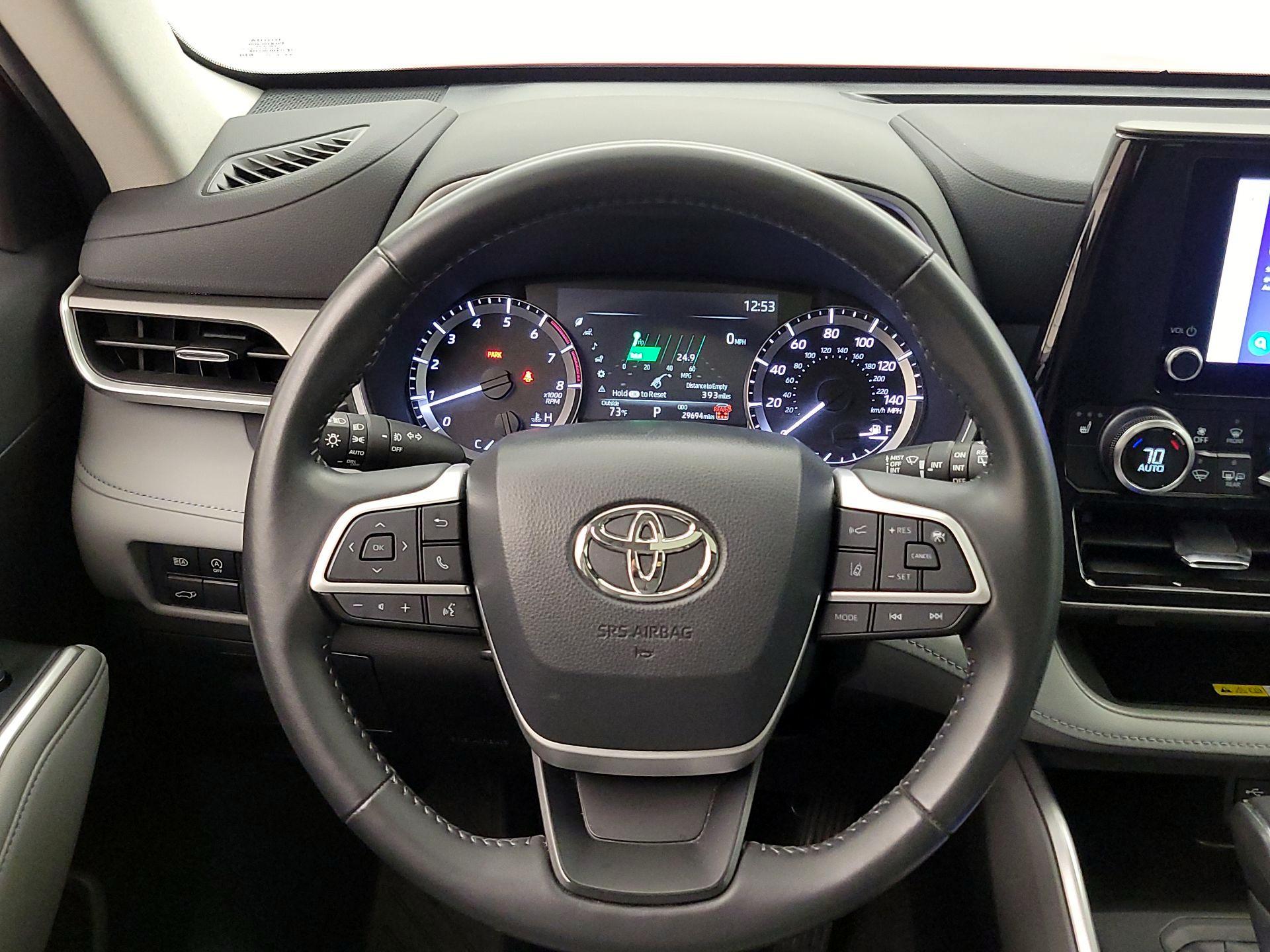 Thumbnail: 2024 Toyota Highlander - 10
