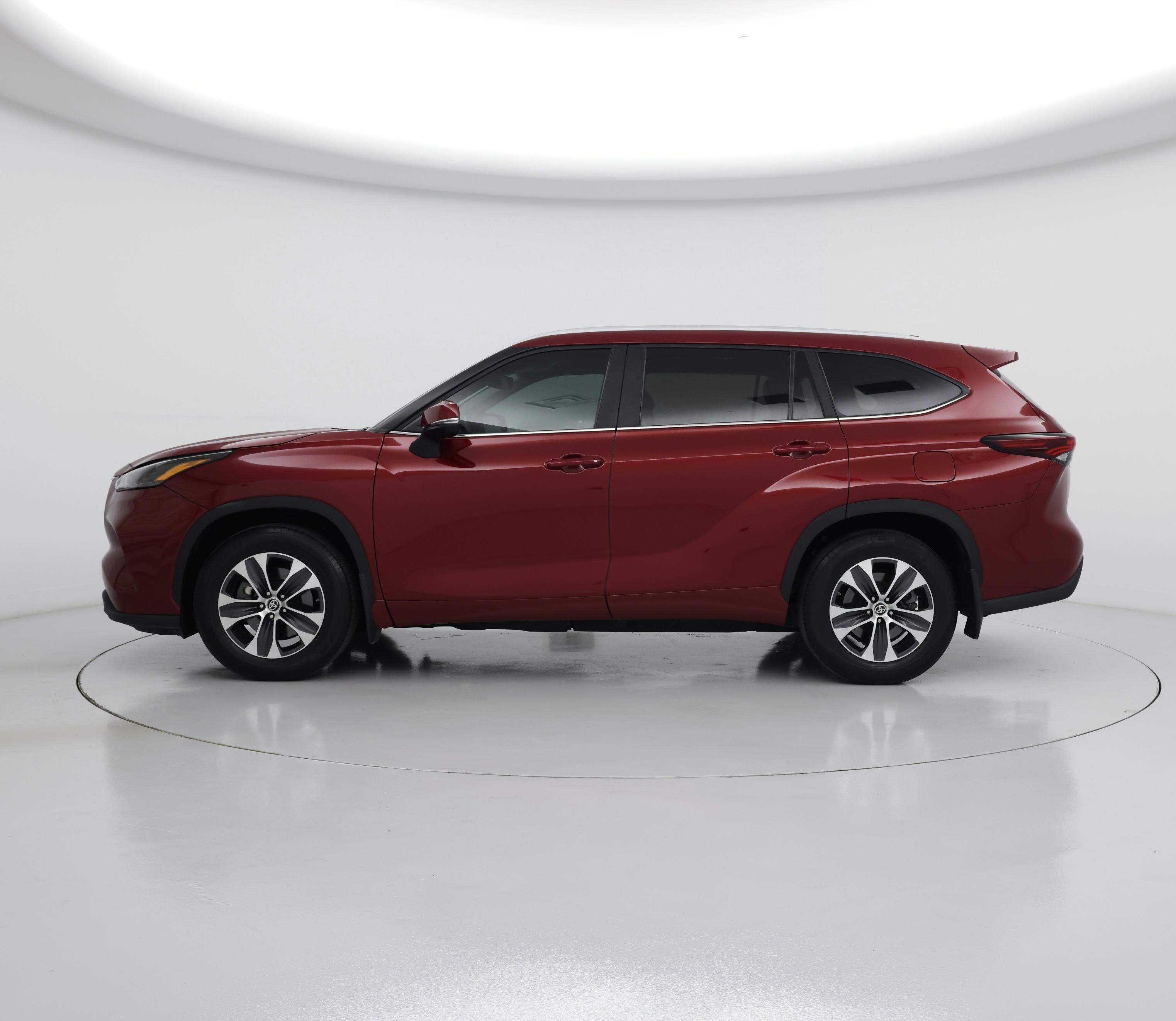 Thumbnail: 2024 Toyota Highlander - 3