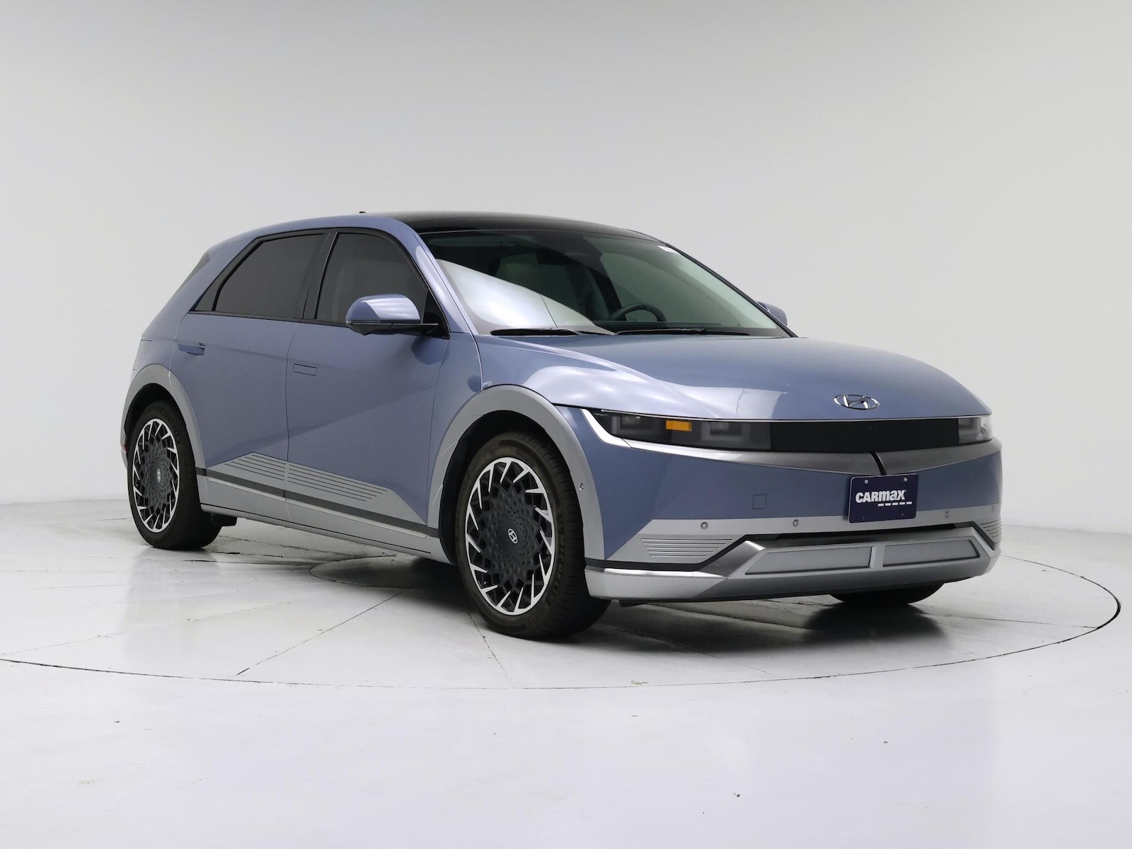 2024 Hyundai IONIQ 5 Limited - Photo 2
