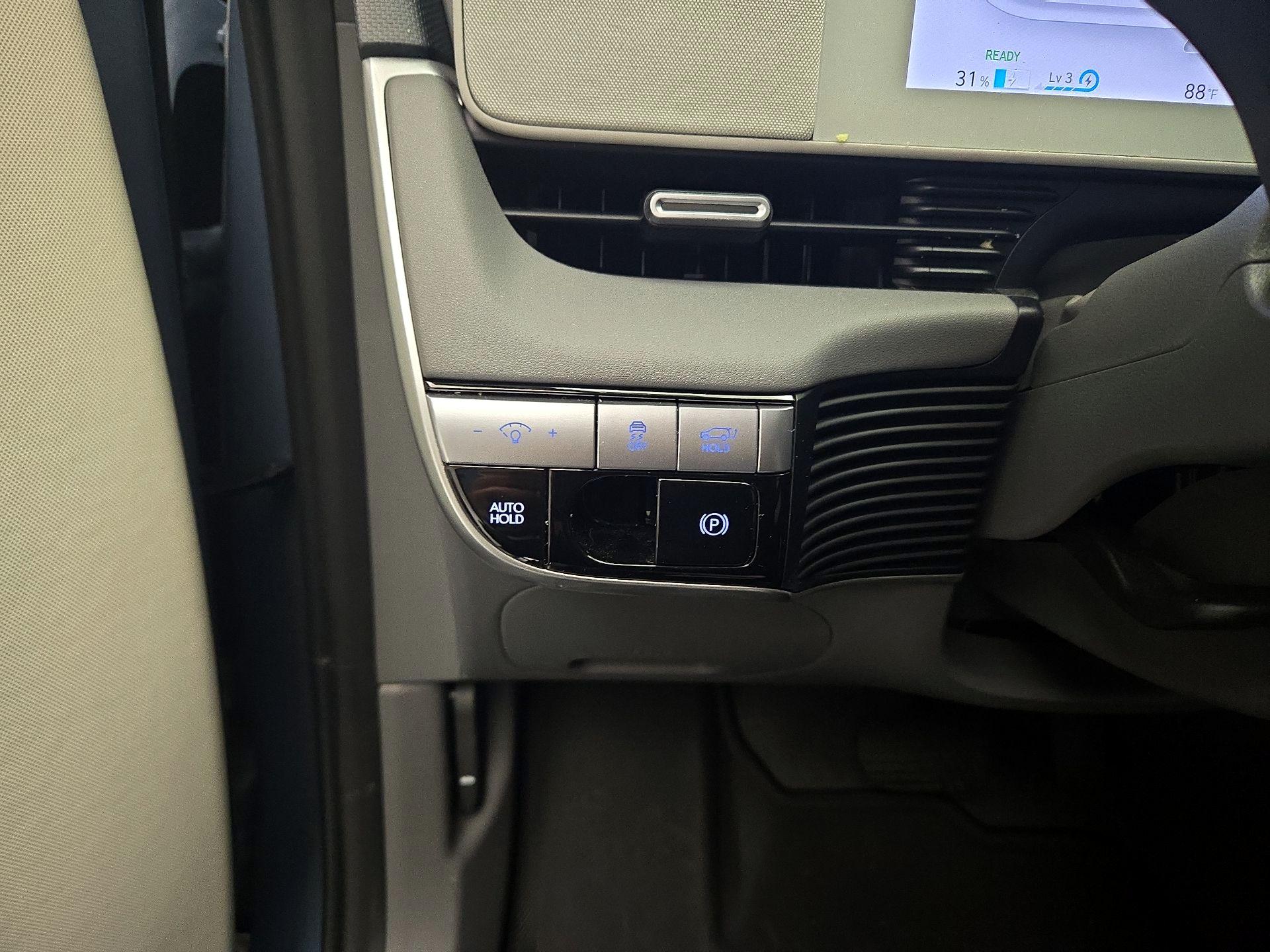 Thumbnail: 2024 Hyundai Ioniq 5 - 13