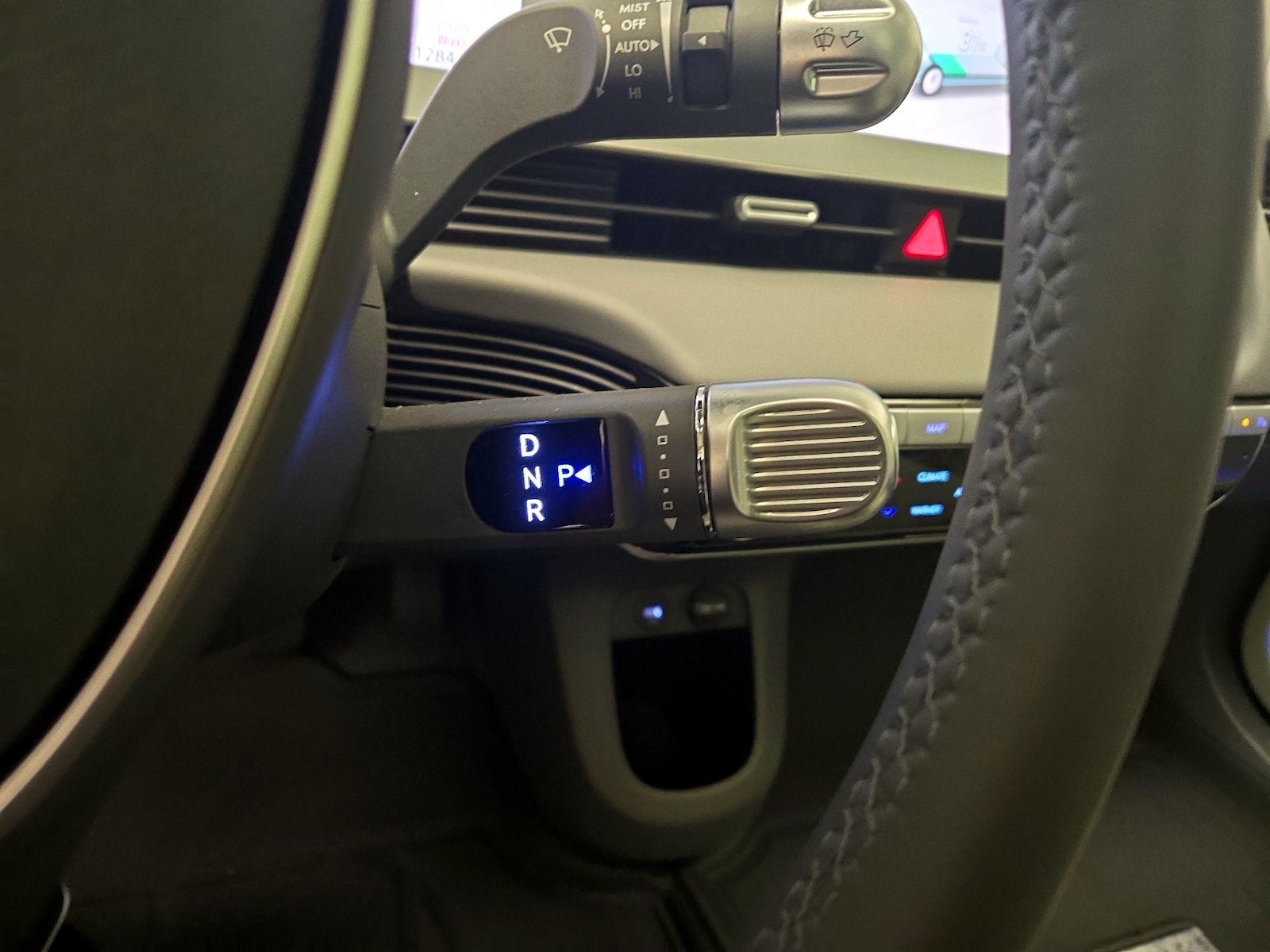 2024 Hyundai IONIQ 5 Limited - Photo 19