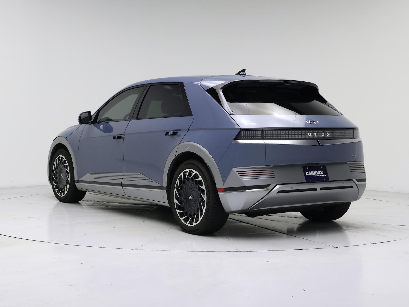 2024 Hyundai IONIQ 5 Limited - Photo 3