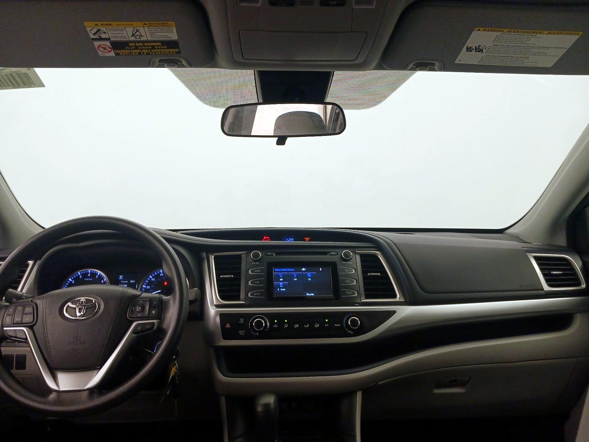 Thumbnail: 2017 Toyota Highlander - 9