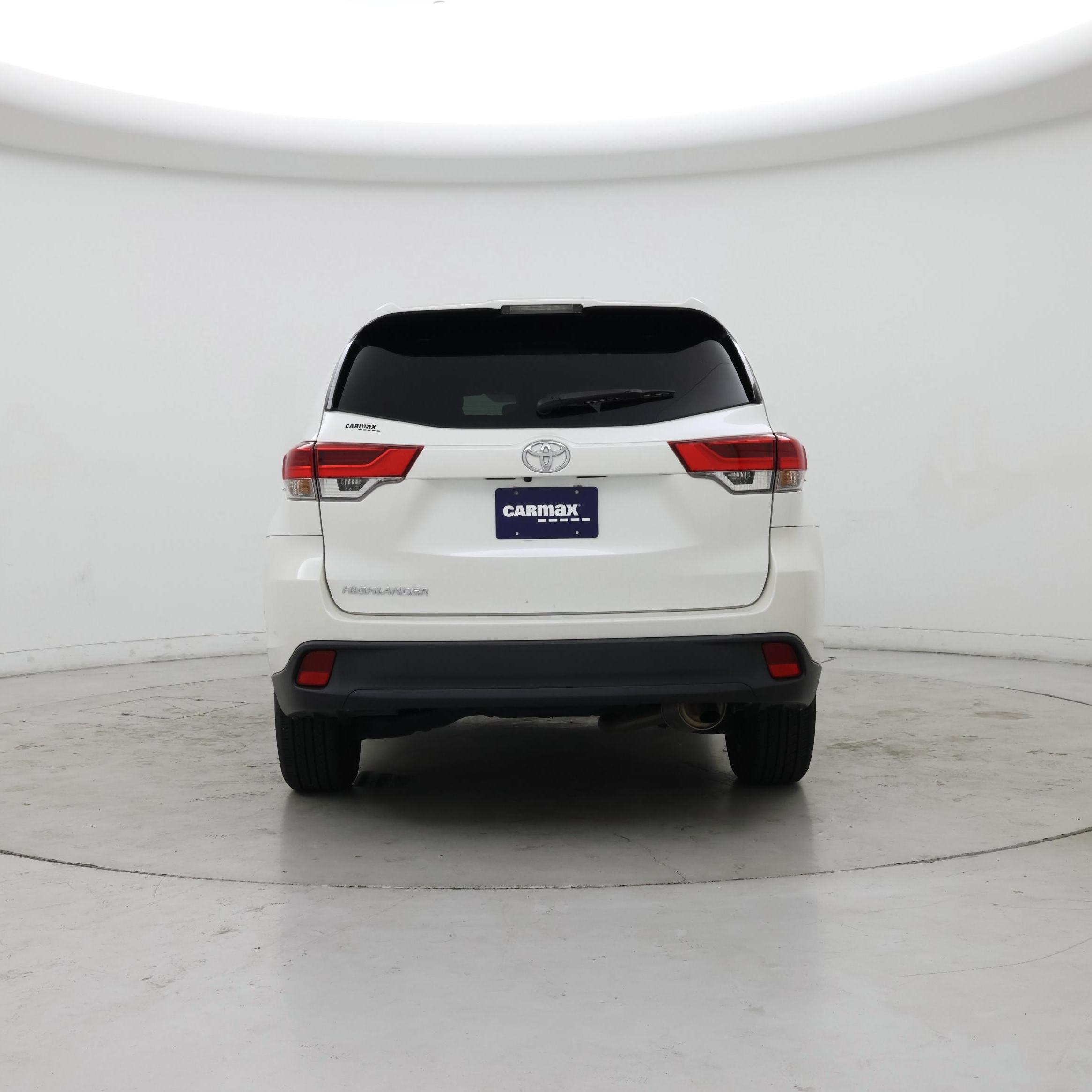 Thumbnail: 2017 Toyota Highlander - 6
