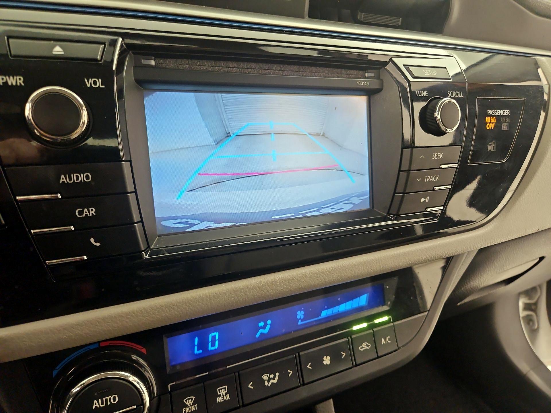 Thumbnail: 2015 Toyota Corolla - 14