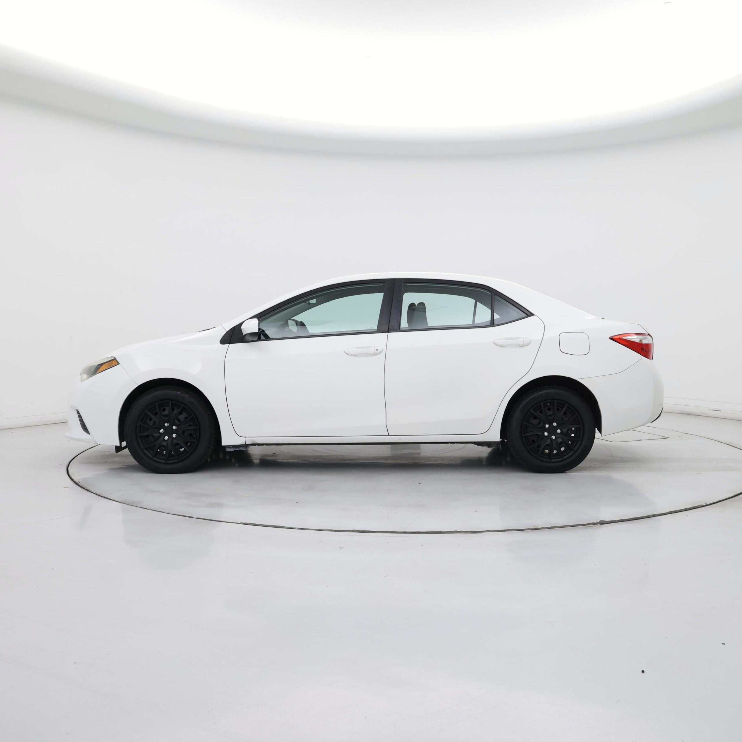 Thumbnail: 2015 Toyota Corolla - 3