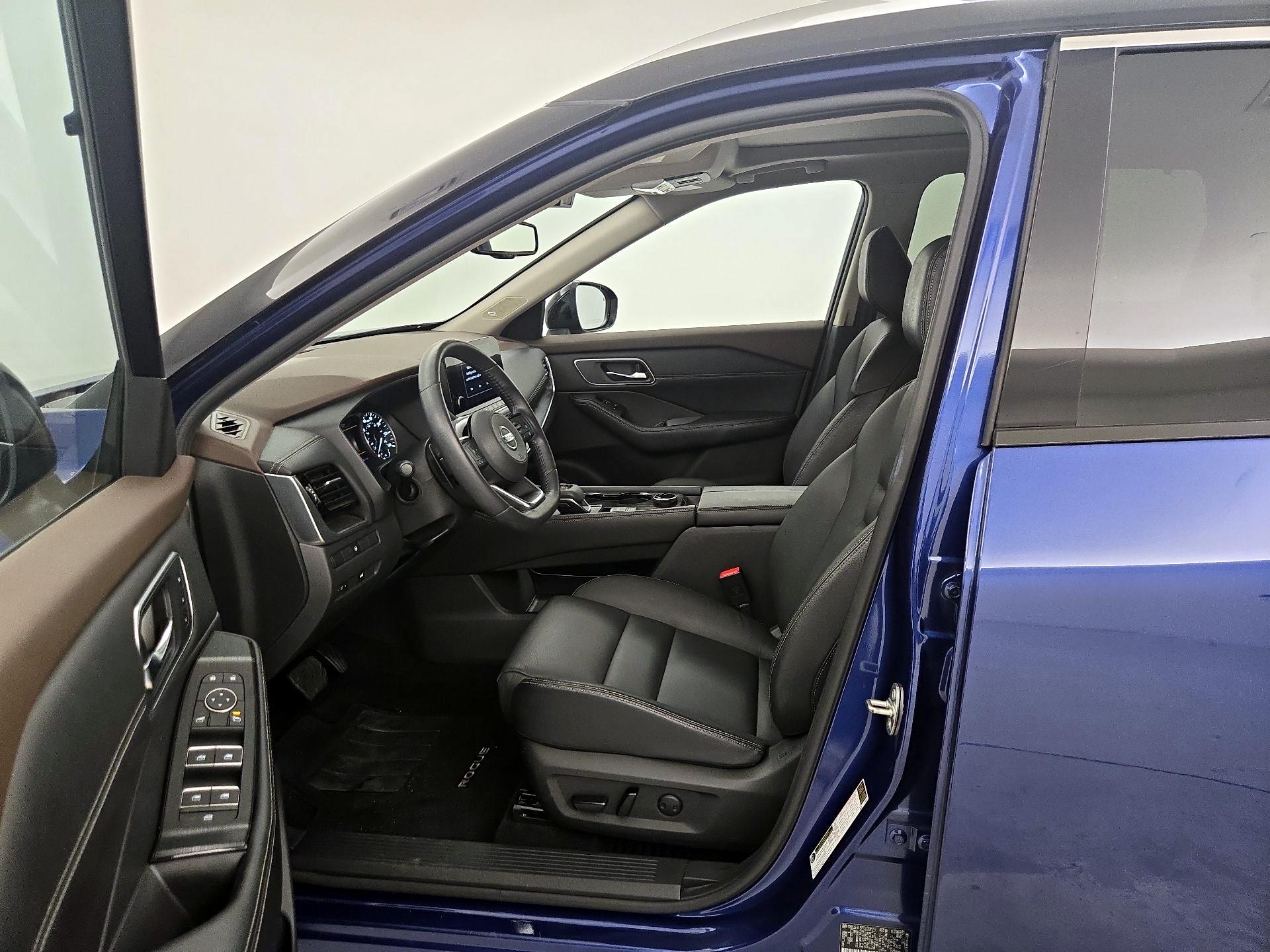 Thumbnail: 2021 Nissan Rogue - 11