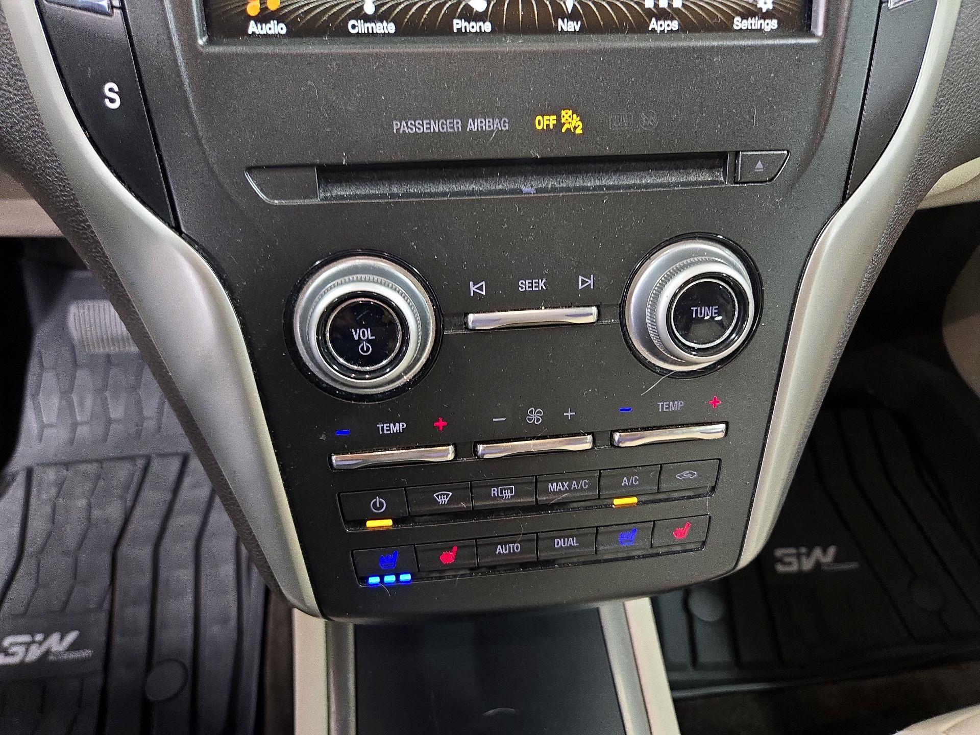 Thumbnail: 2017 Lincoln MKC - 17