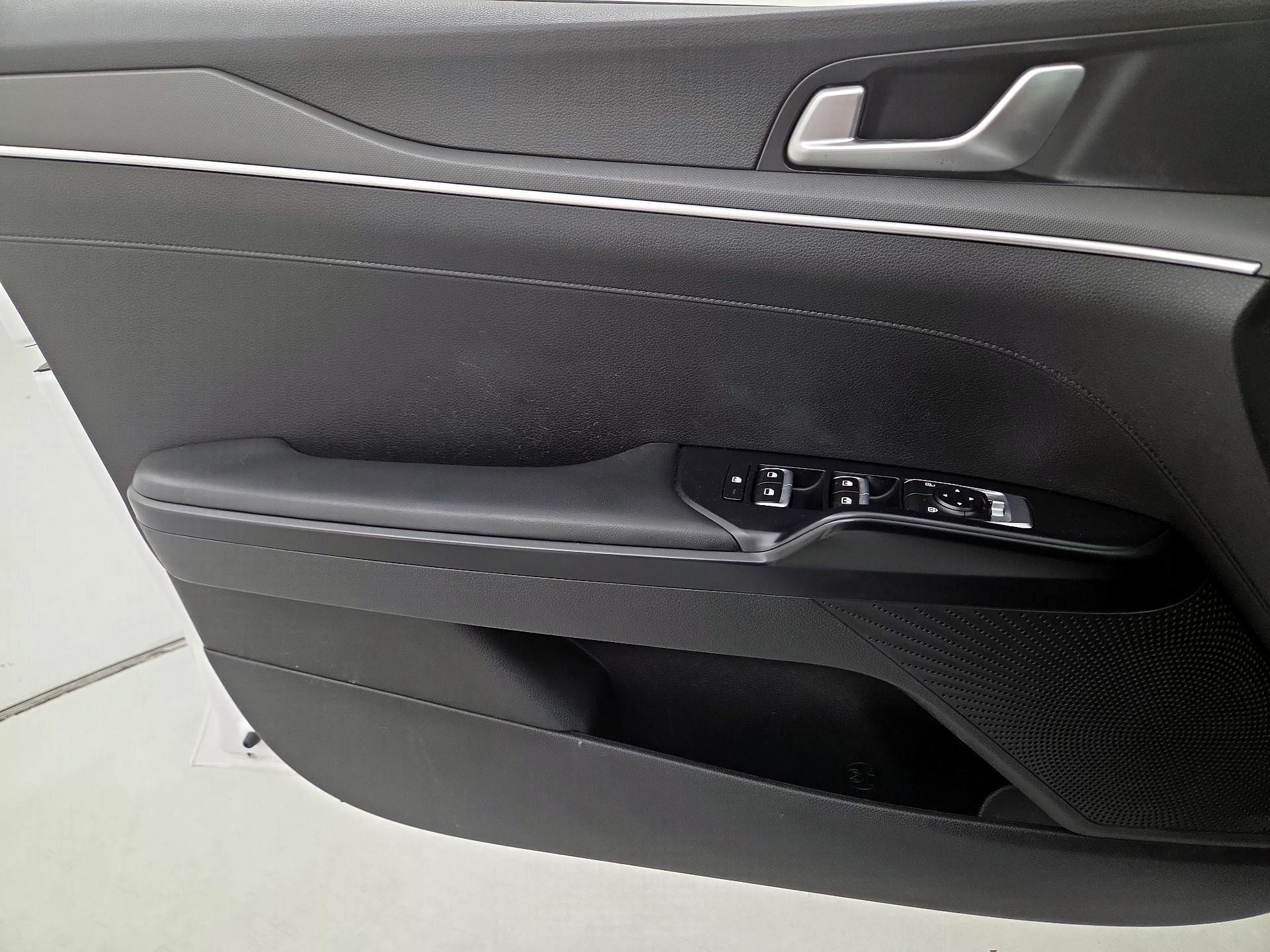 Thumbnail: 2021 Kia K5 - 12