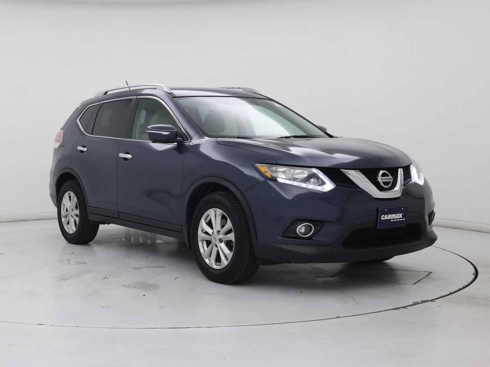 2015 Nissan Rogue SV - Photo 2