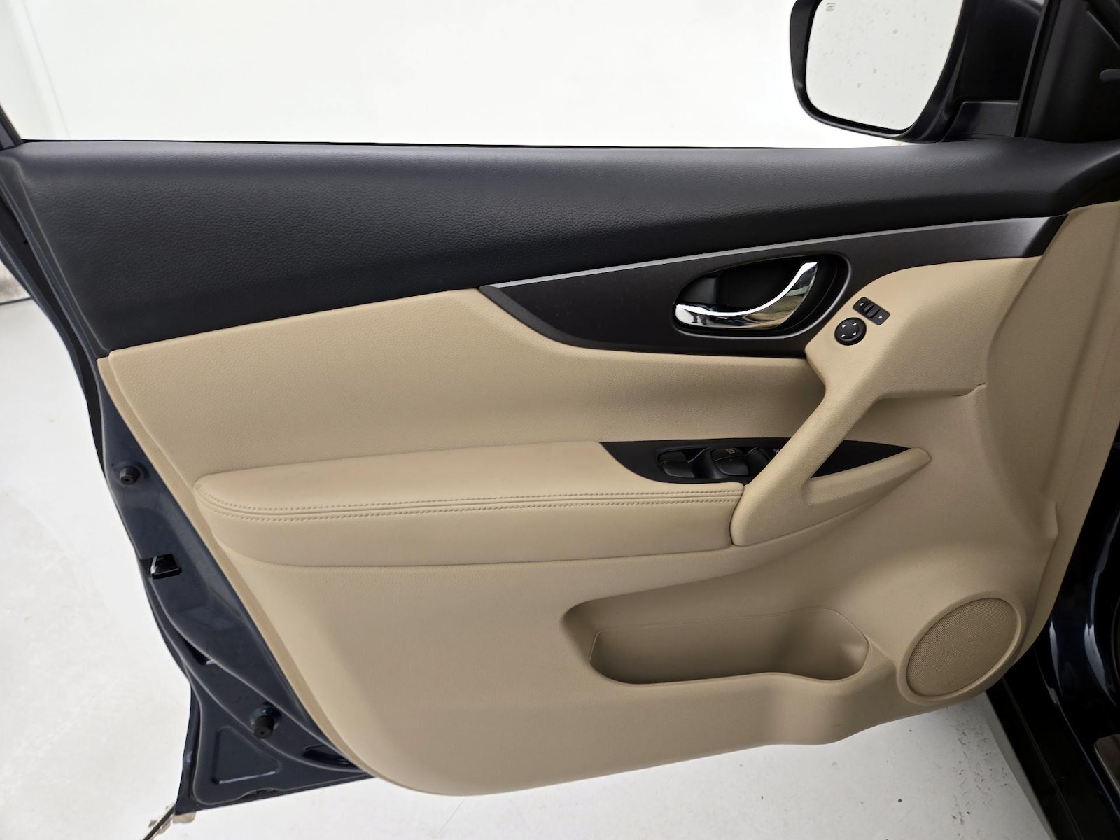 2015 Nissan Rogue SV - Photo 13