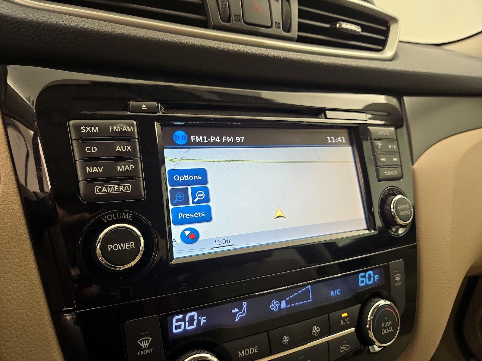2015 Nissan Rogue SV - Photo 16