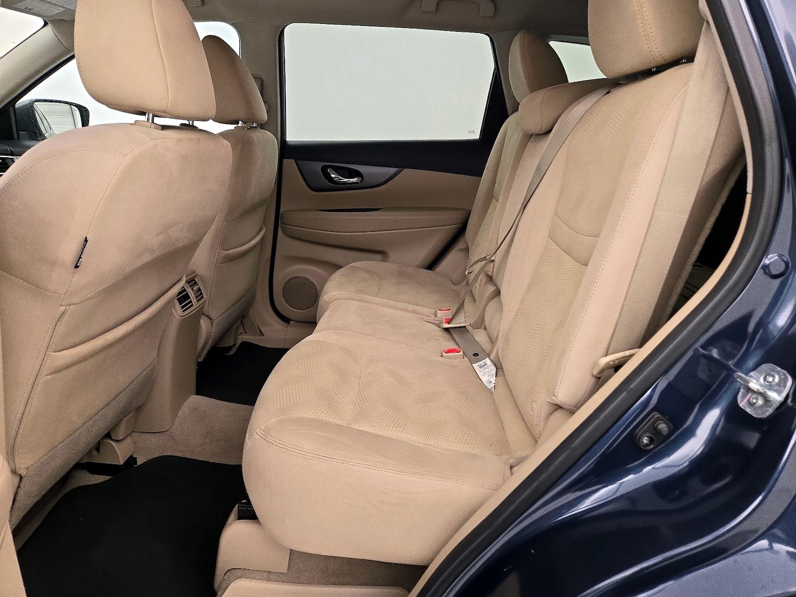 2015 Nissan Rogue SV - Photo 19
