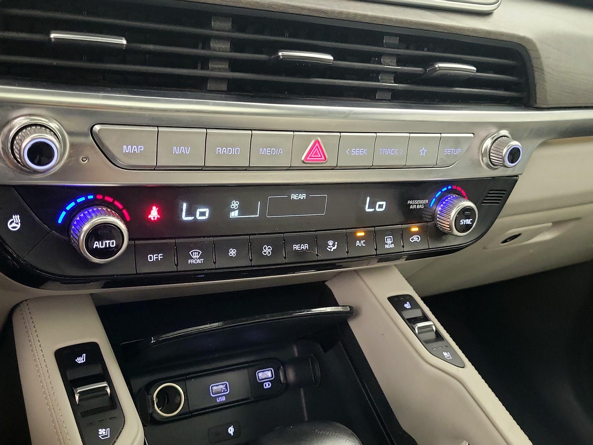 Thumbnail: 2021 Kia Telluride - 16