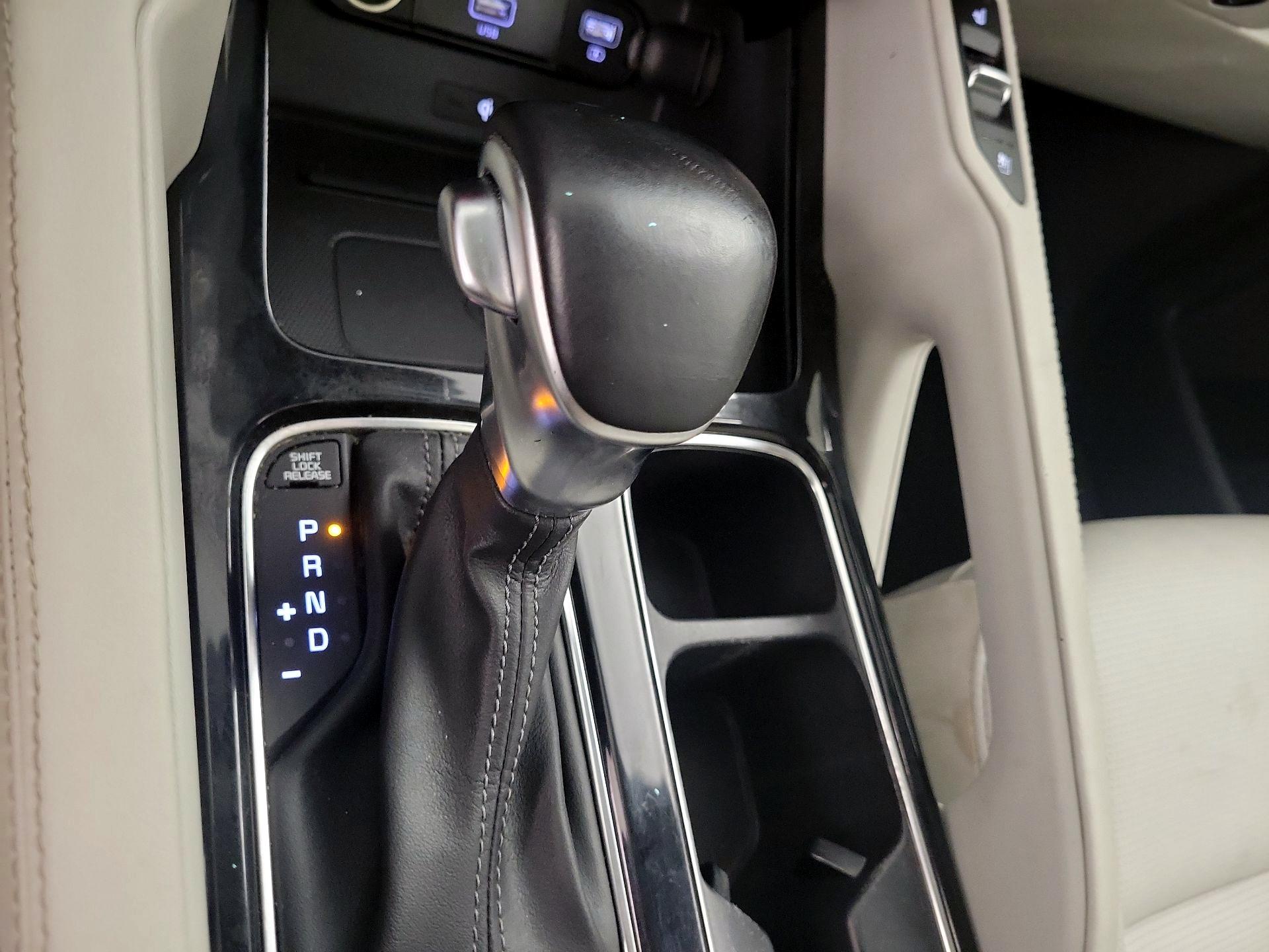 Thumbnail: 2021 Kia Telluride - 17