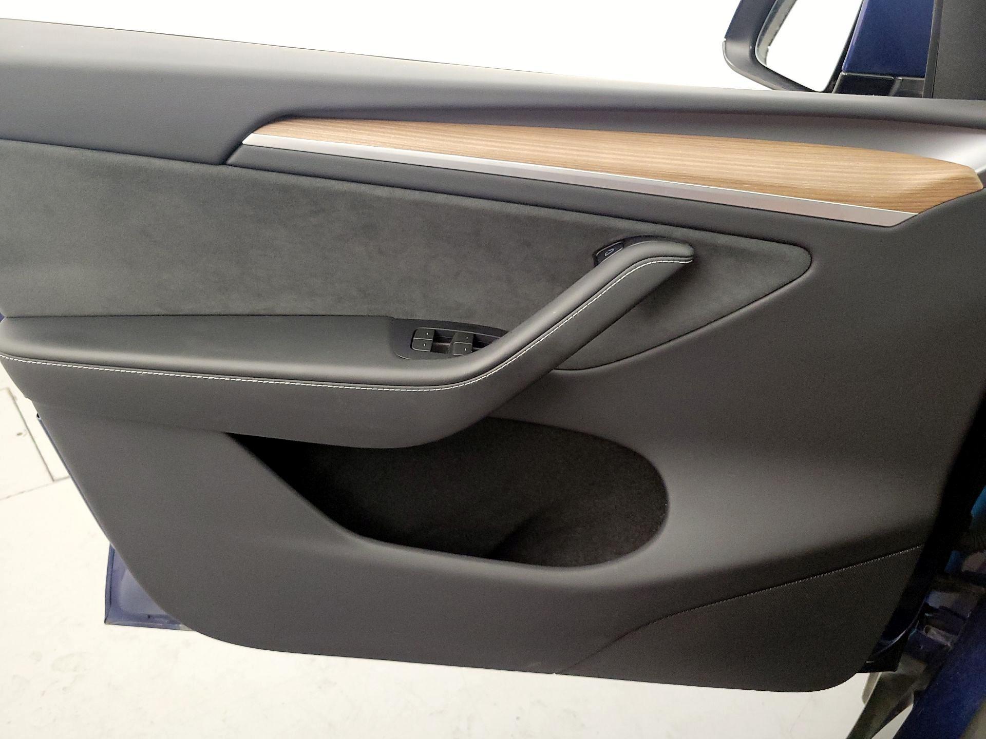 Thumbnail: 2024 Tesla Model Y - 12