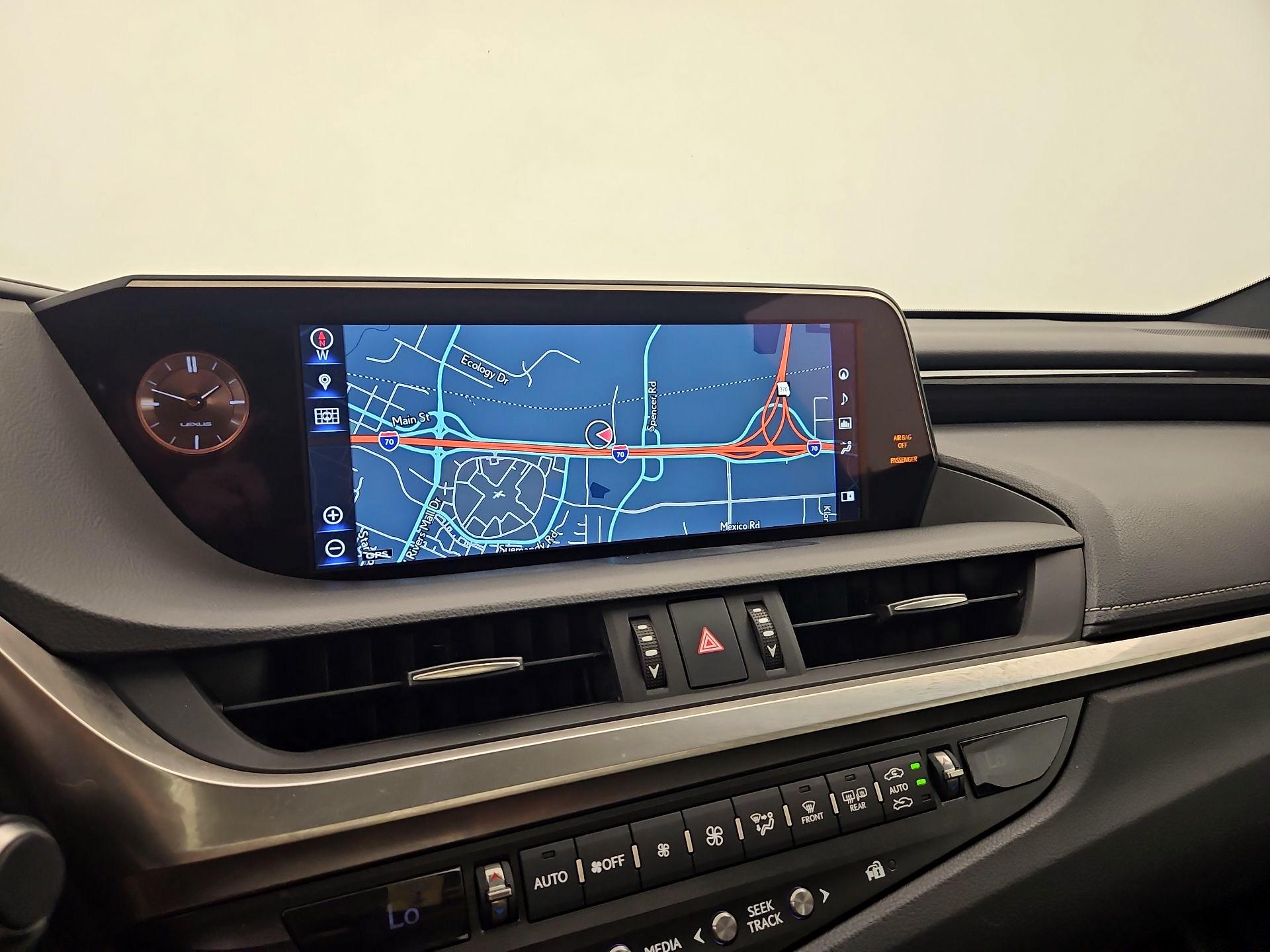 Thumbnail: 2019 Lexus ES - 14