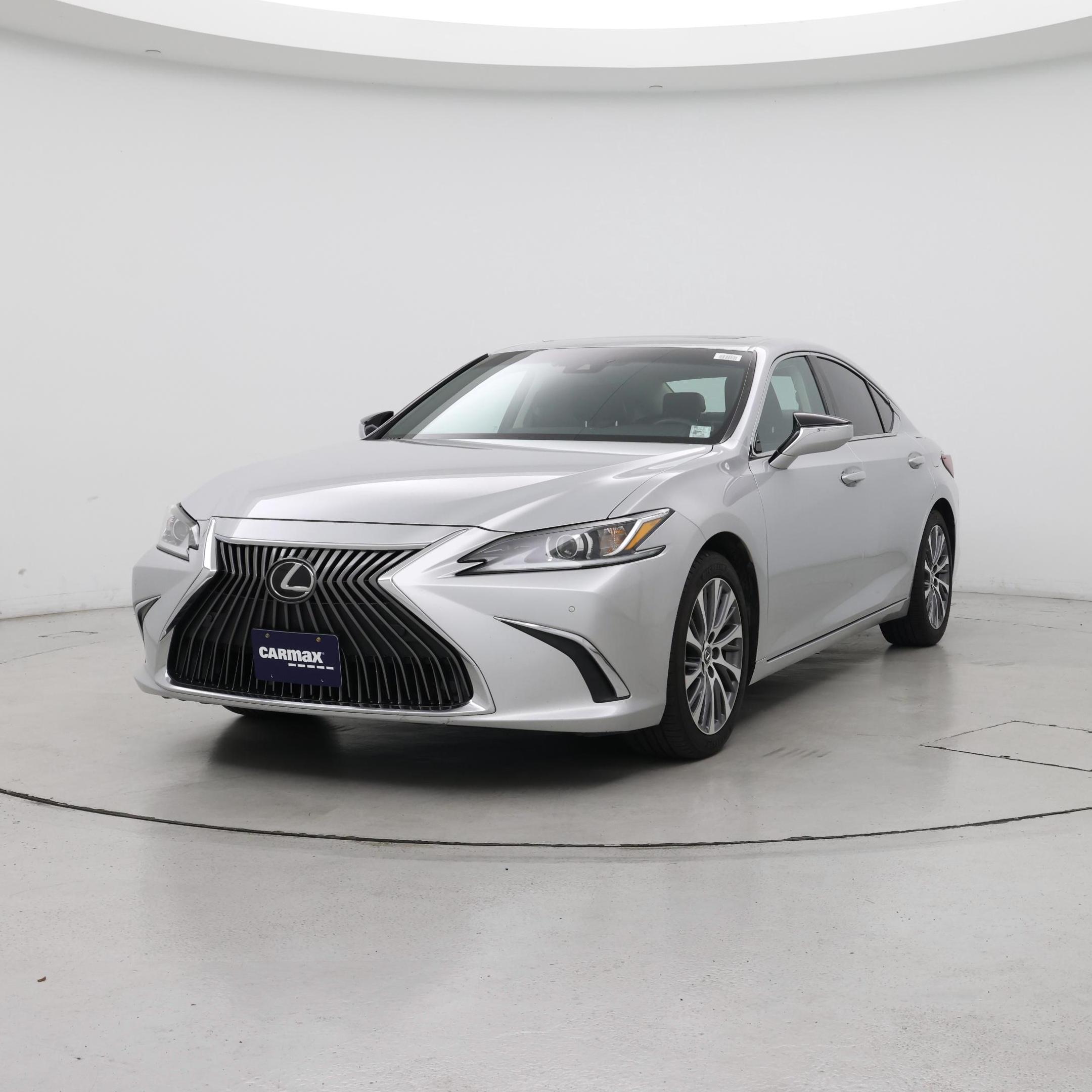 Thumbnail: 2019 Lexus ES - 4