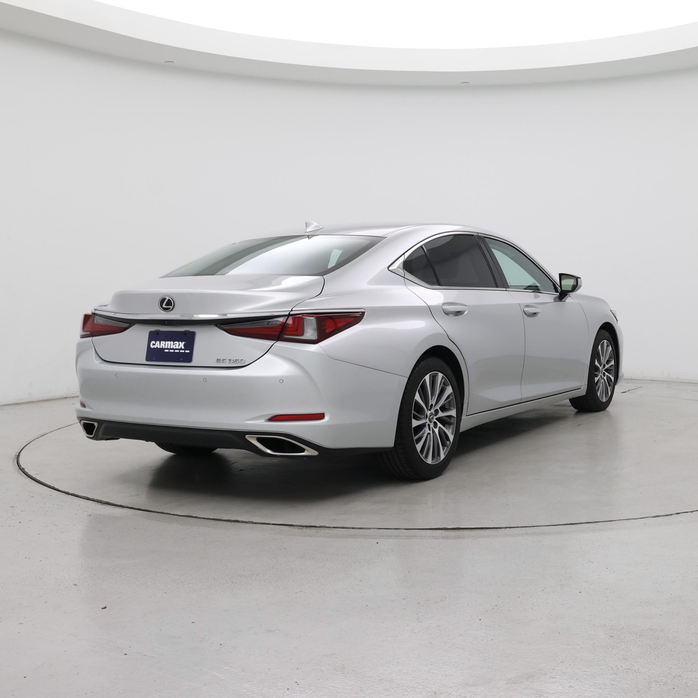 Thumbnail: 2019 Lexus ES - 8