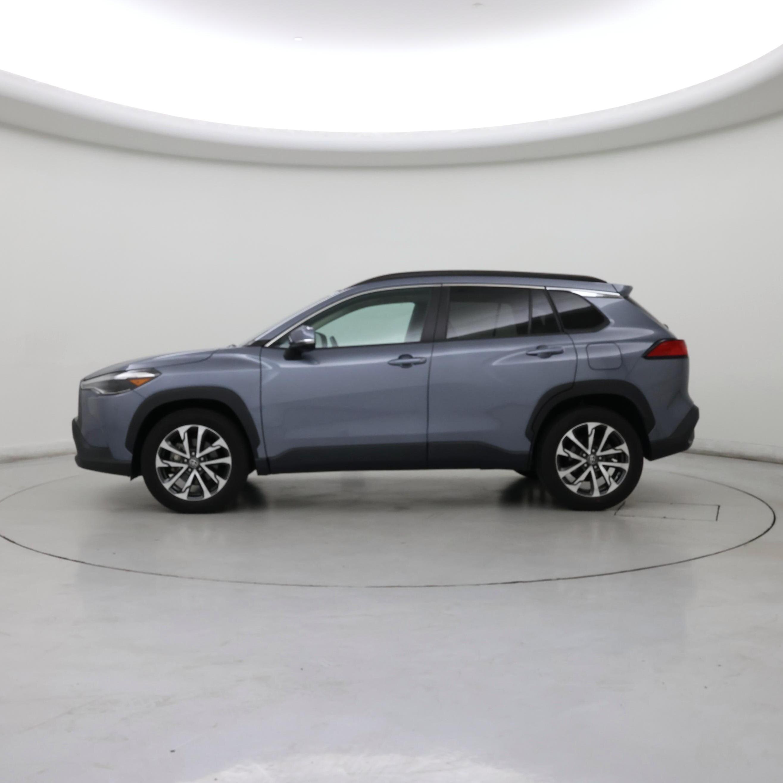 Thumbnail: 2023 Toyota Corolla Cross - 3