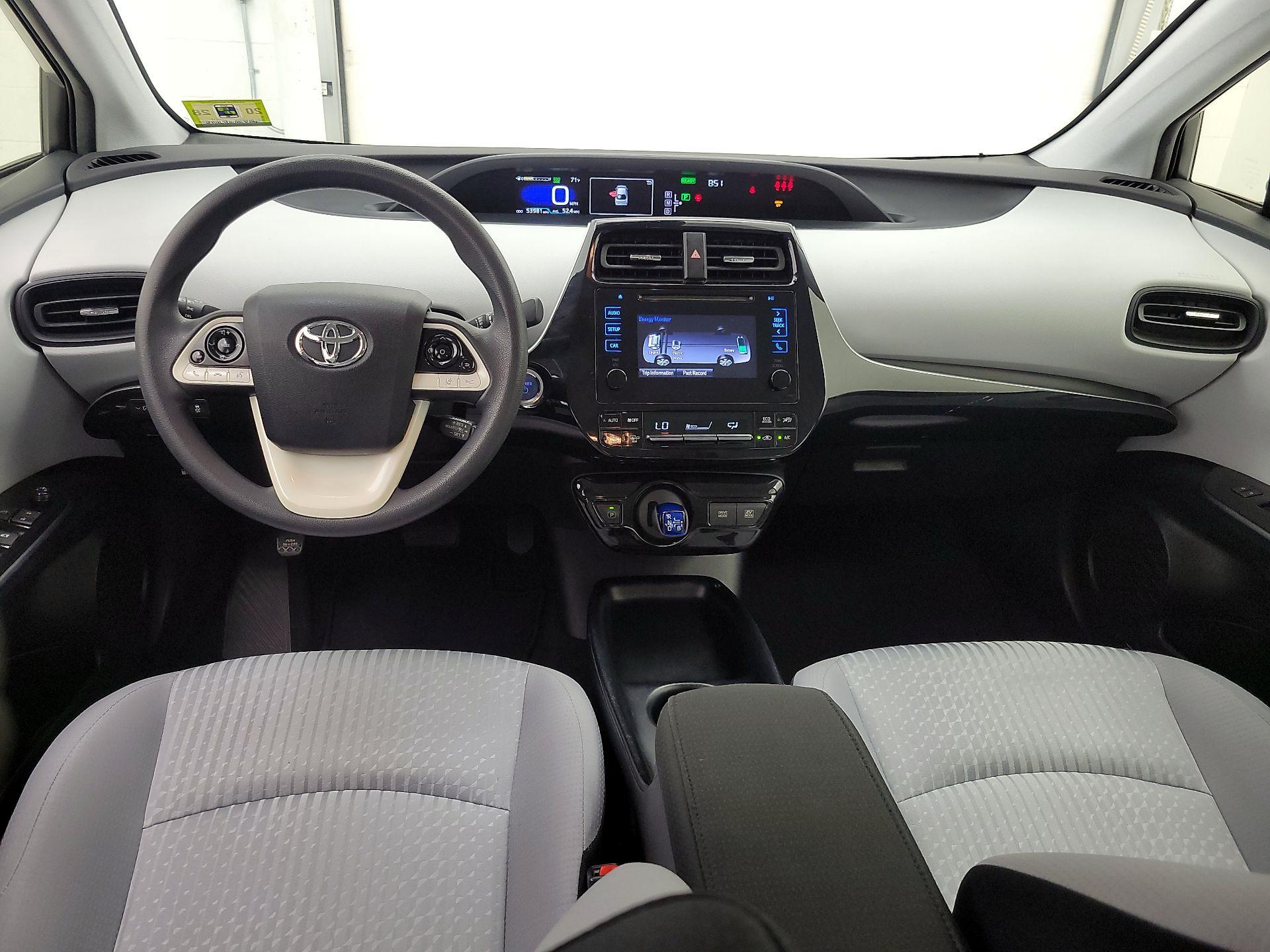 Thumbnail: 2017 Toyota Prius - 9