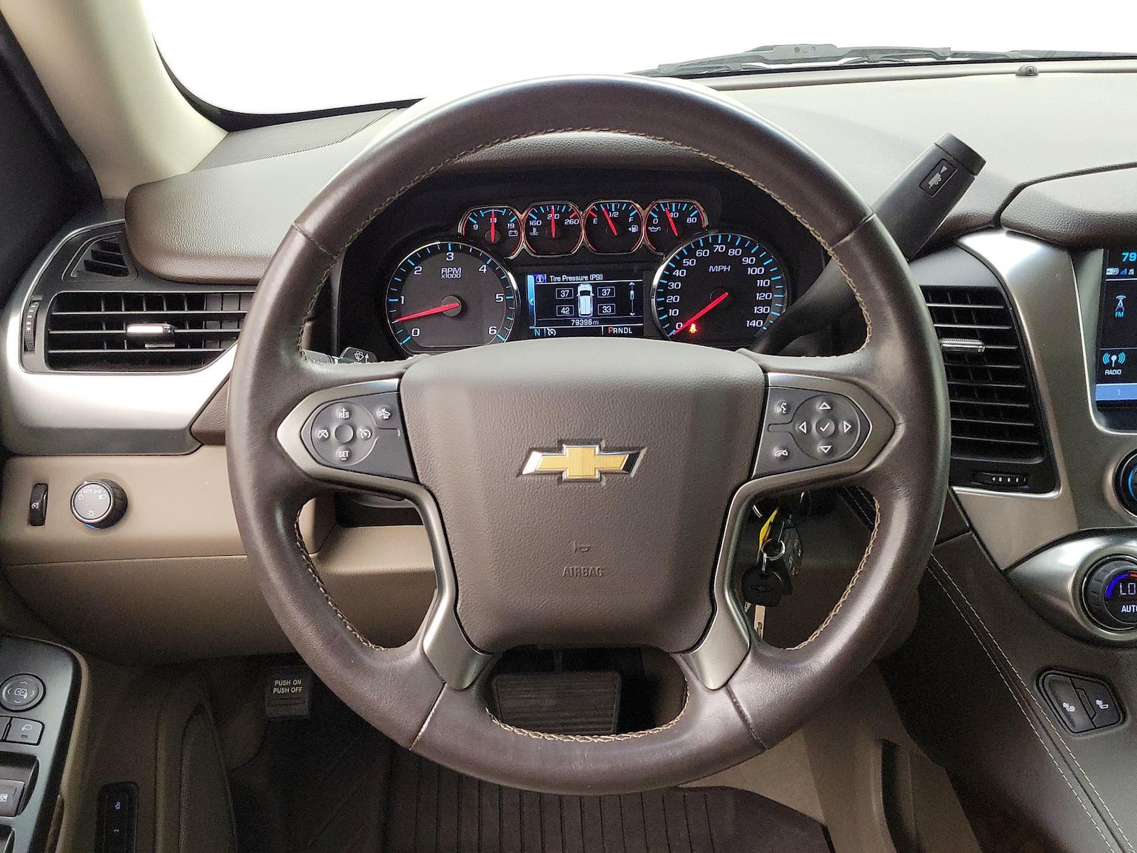 2019 Chevrolet Tahoe LT - Photo 11