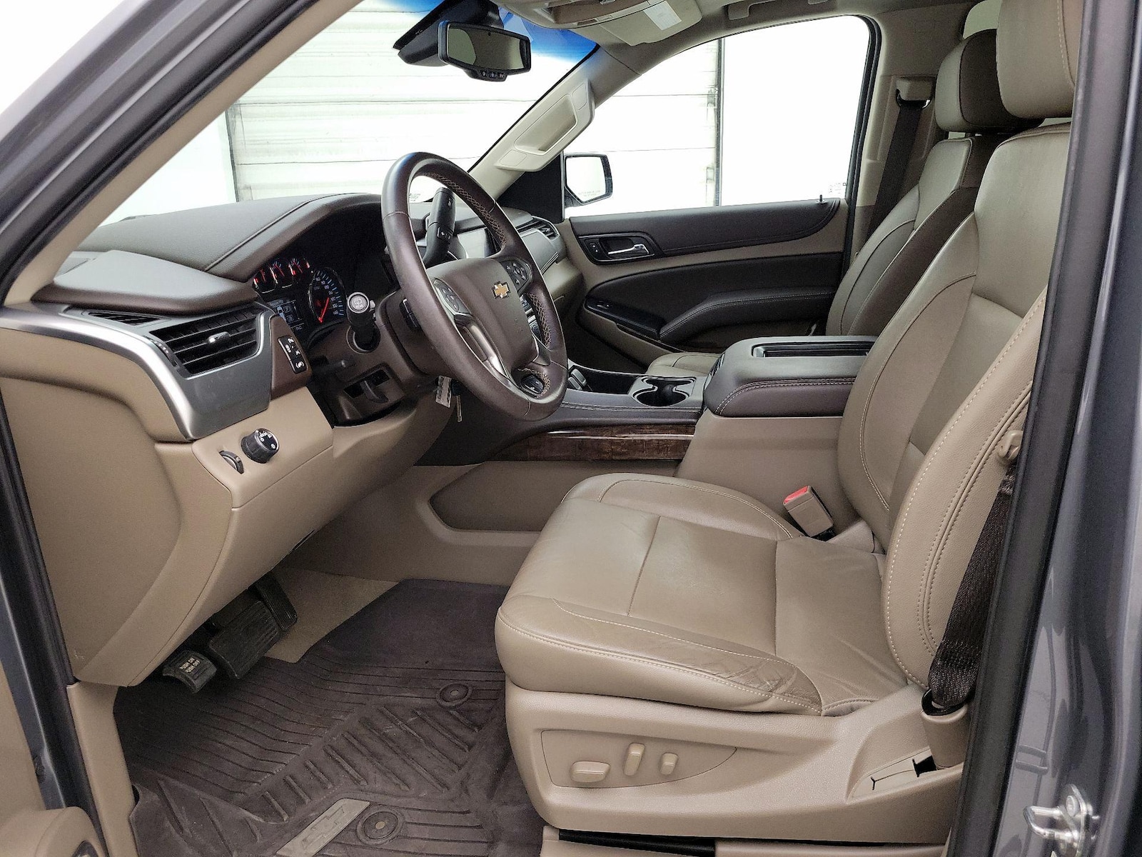 2019 Chevrolet Tahoe LT - Photo 12