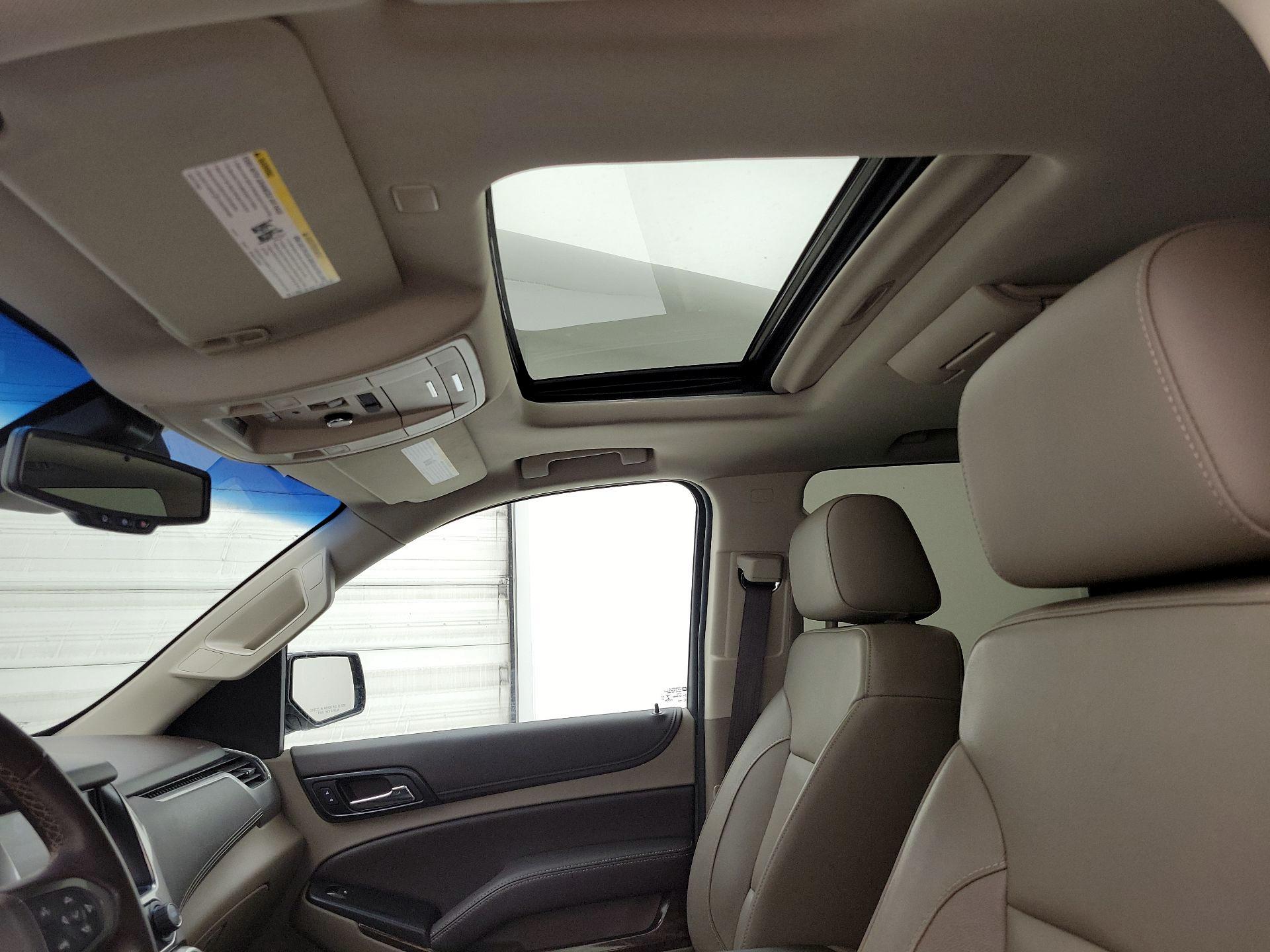 Thumbnail: 2019 Chevrolet Tahoe - 19