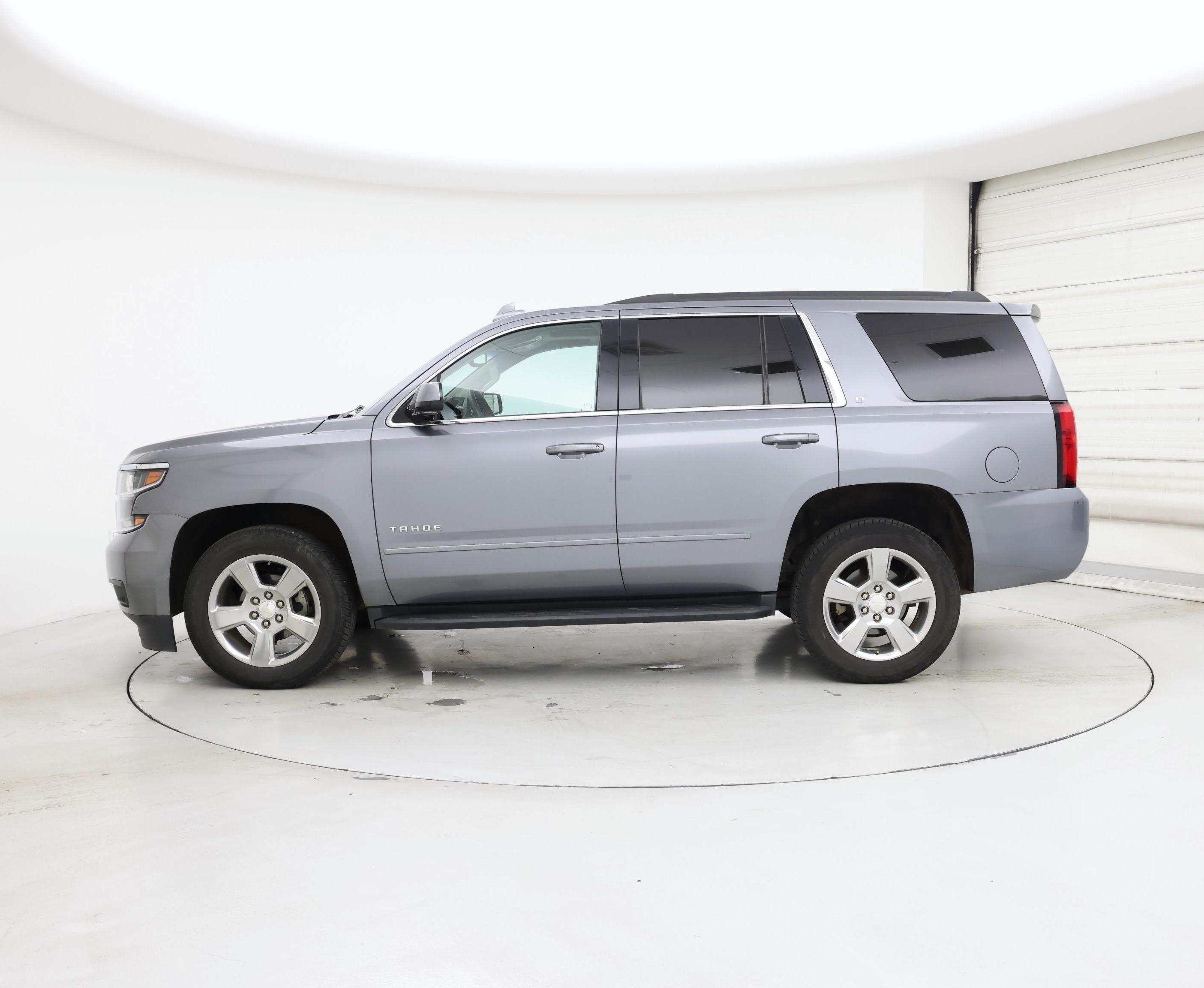Thumbnail: 2019 Chevrolet Tahoe - 3
