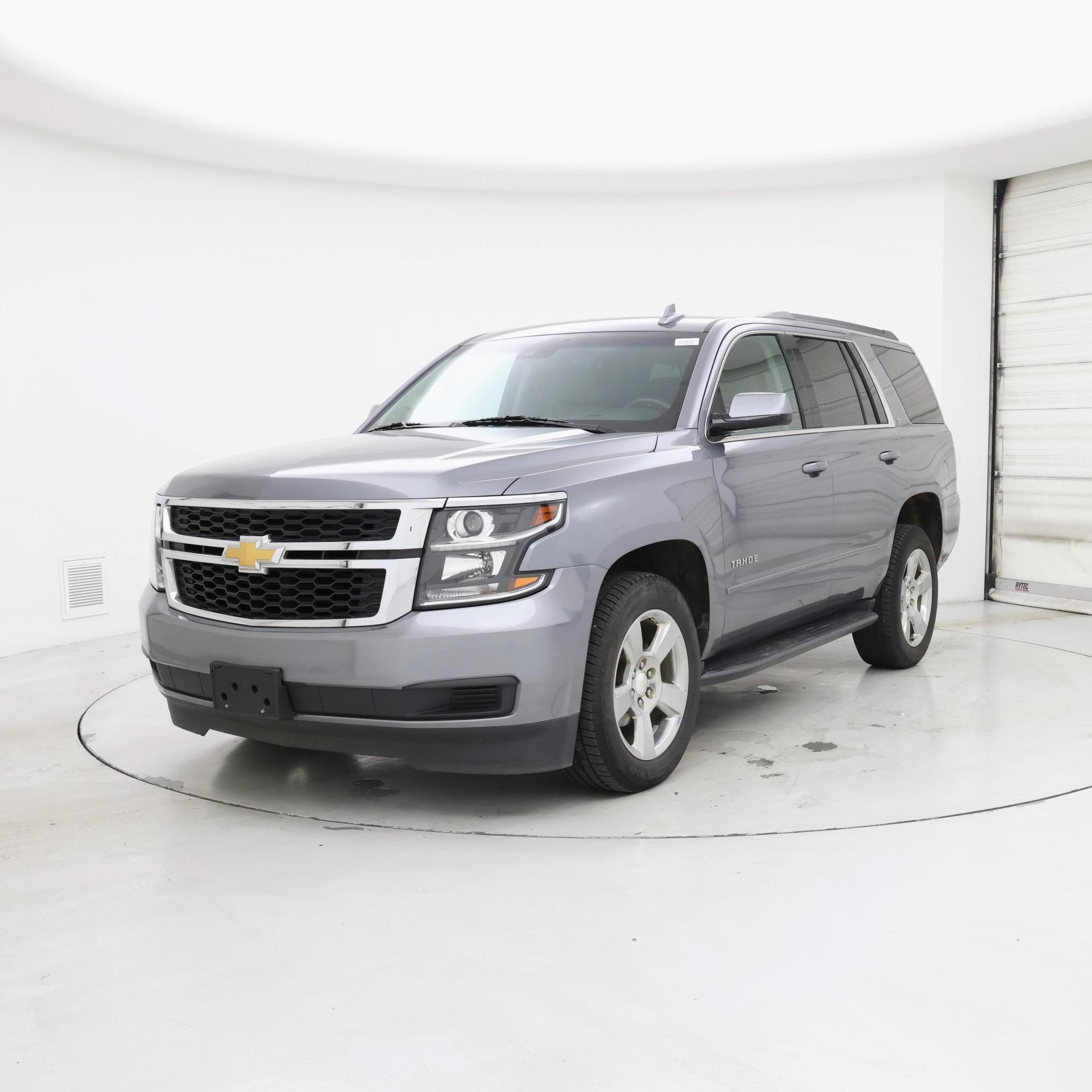 Thumbnail: 2019 Chevrolet Tahoe - 4